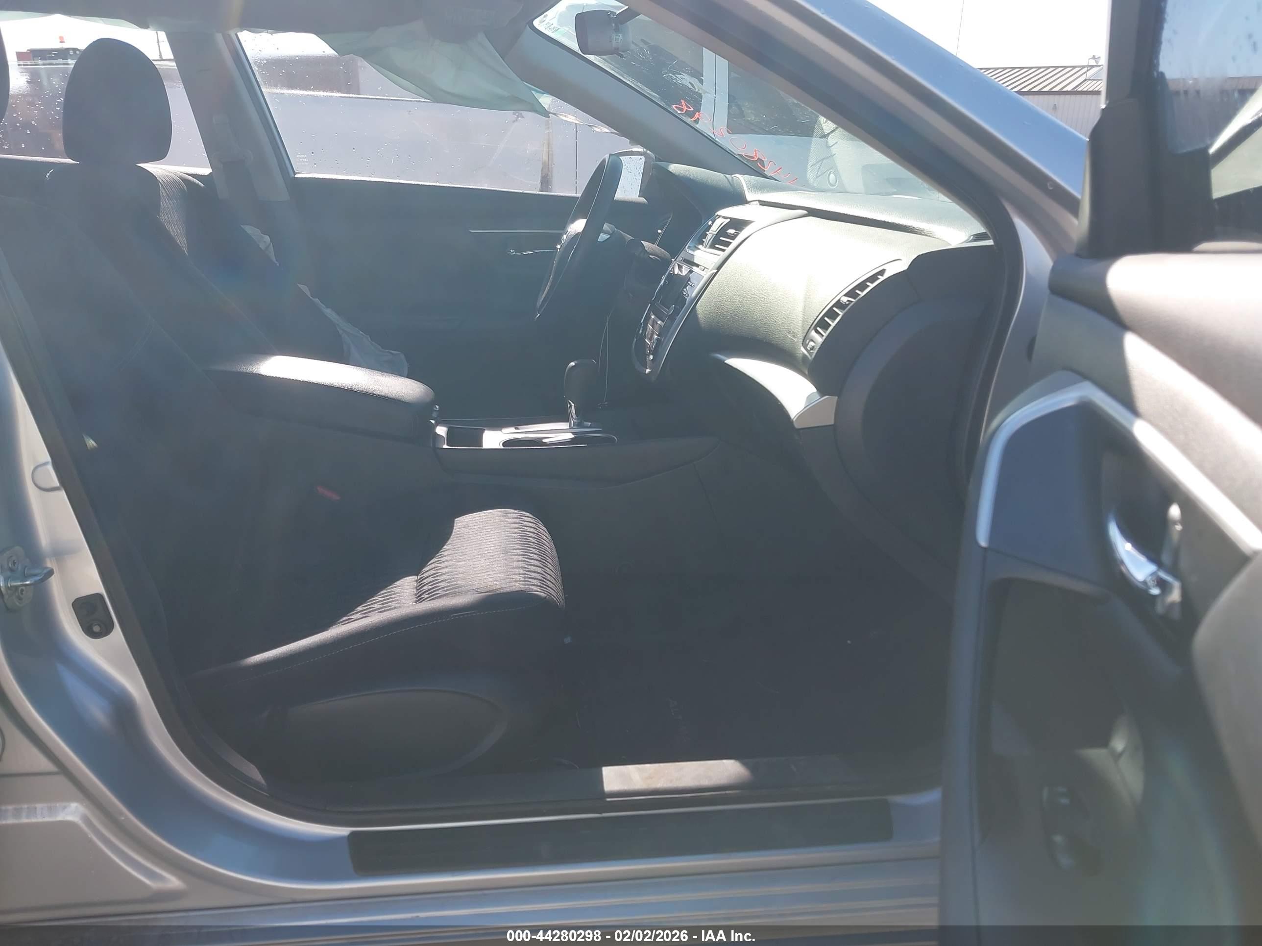 NISSAN ALTIMA image 5