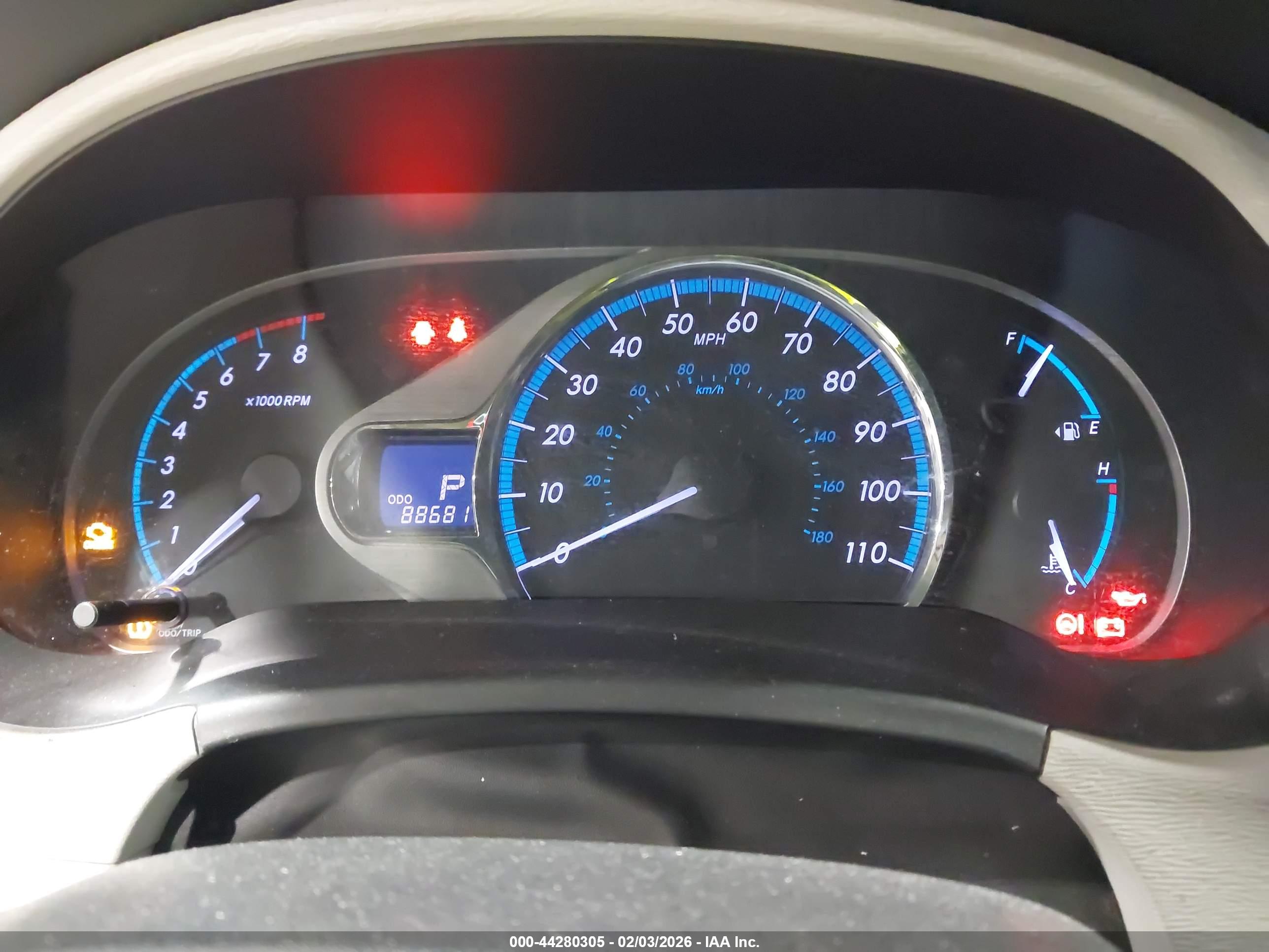 TOYOTA SIENNA image 7