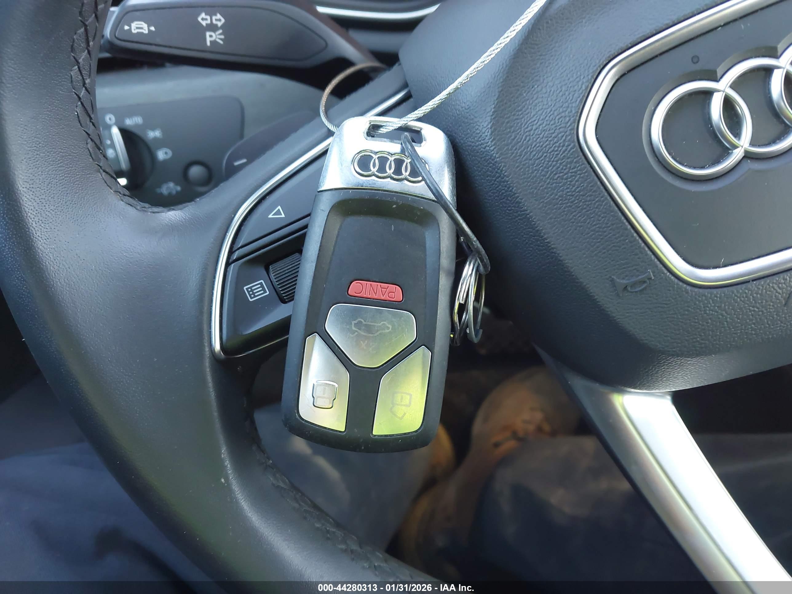 AUDI A4 image 11