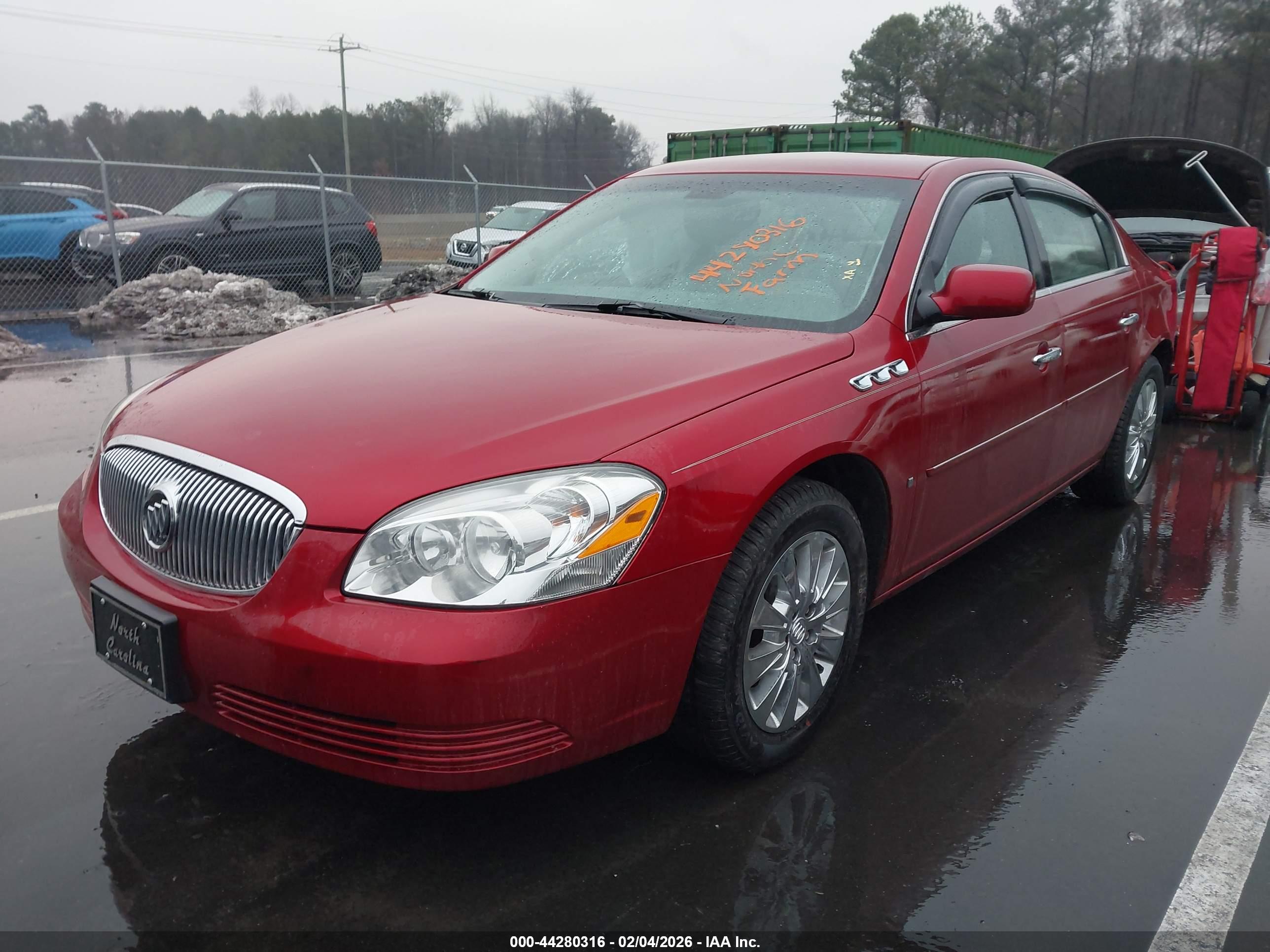 BUICK LUCERNE image 2