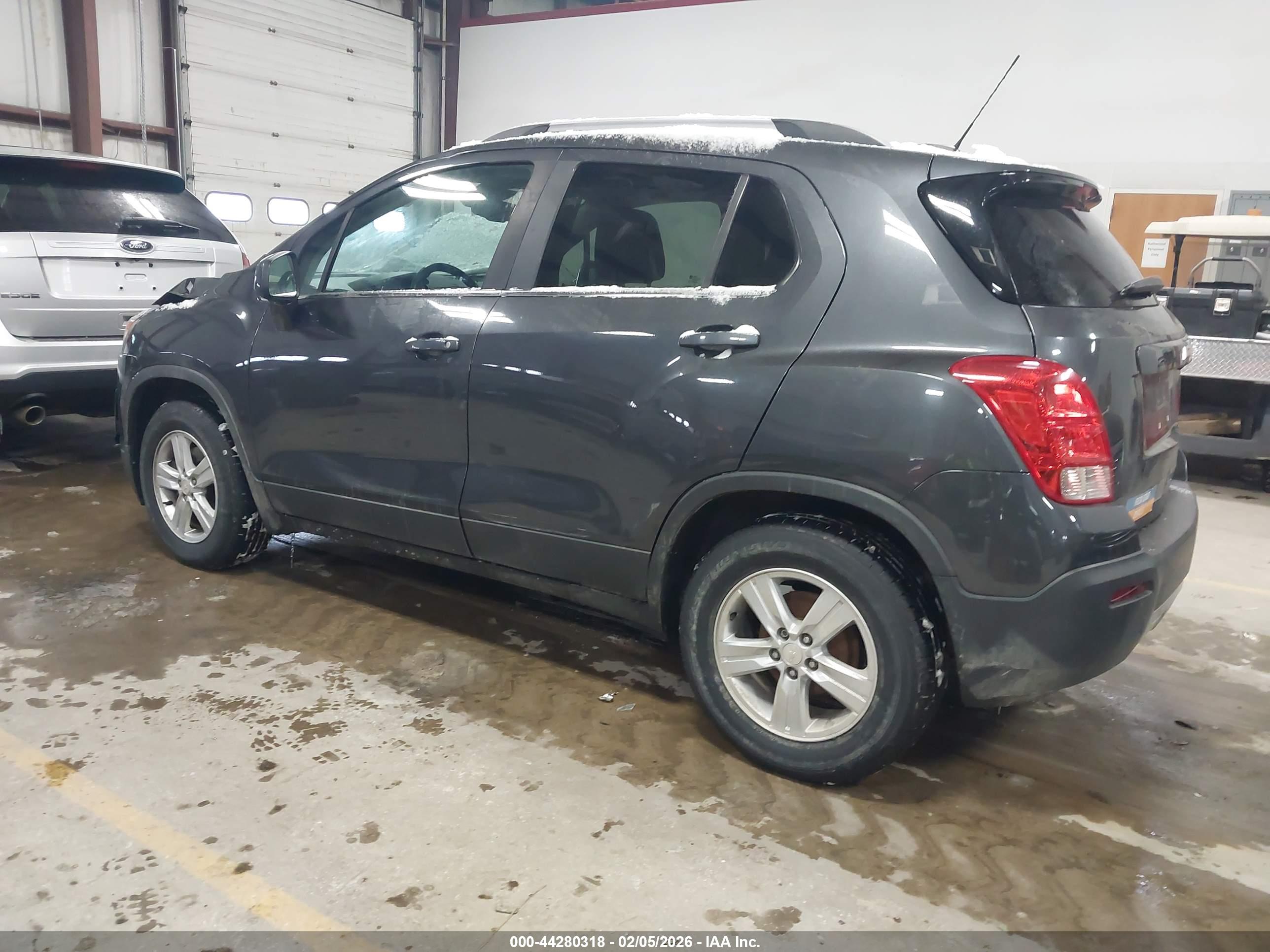 CHEVROLET TRAX image 3