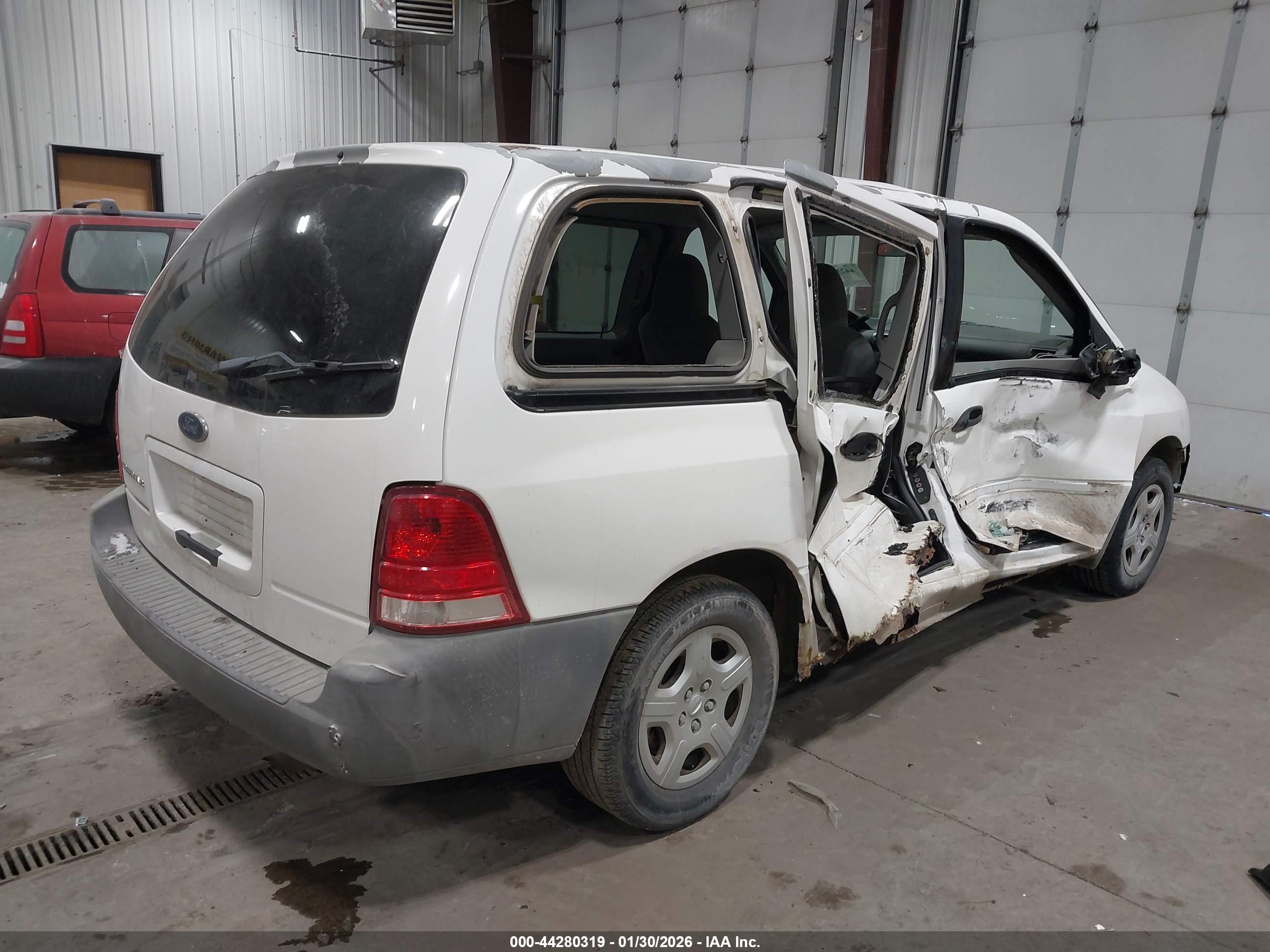 FORD FREESTAR image 4