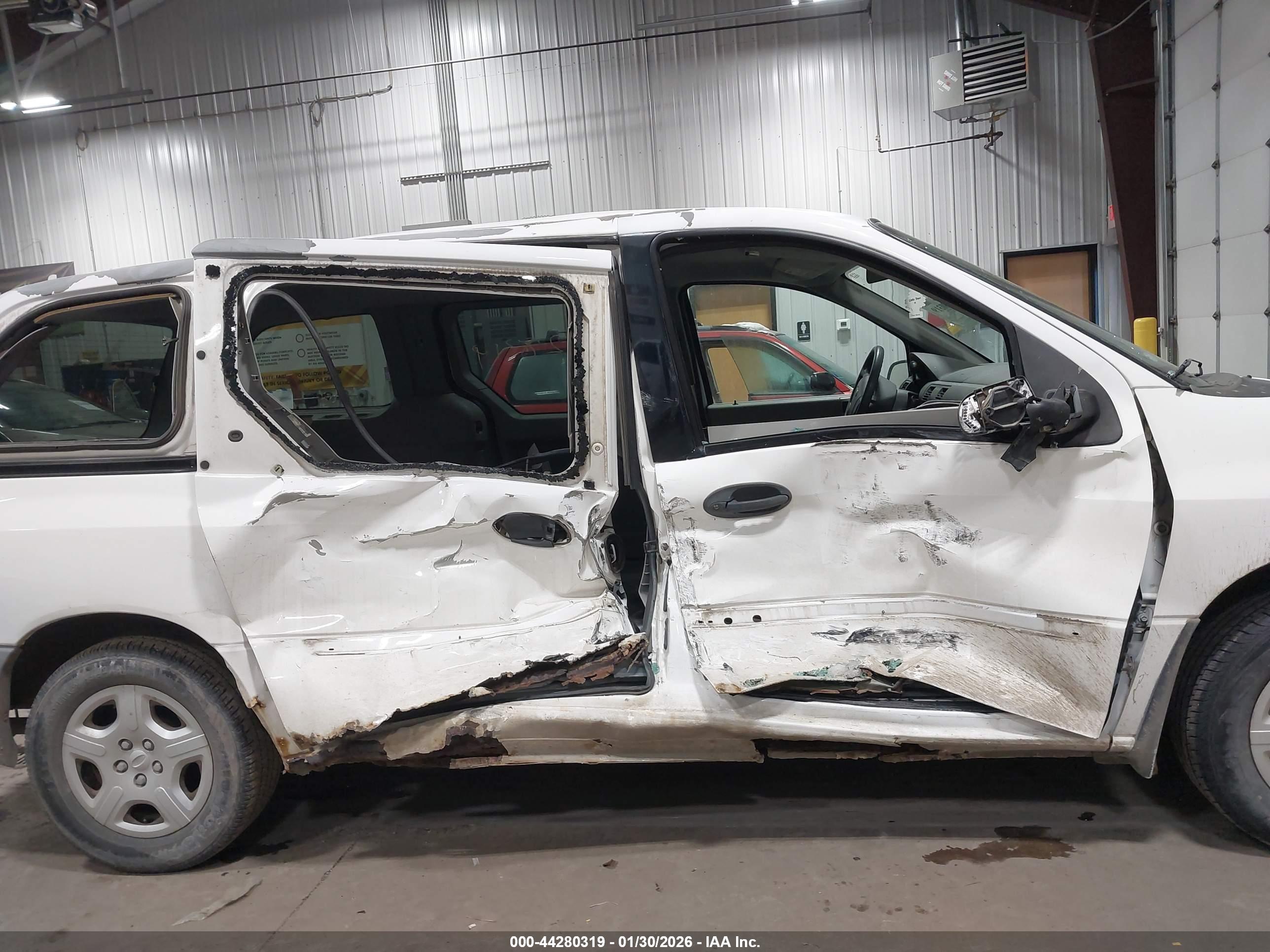 FORD FREESTAR image 6