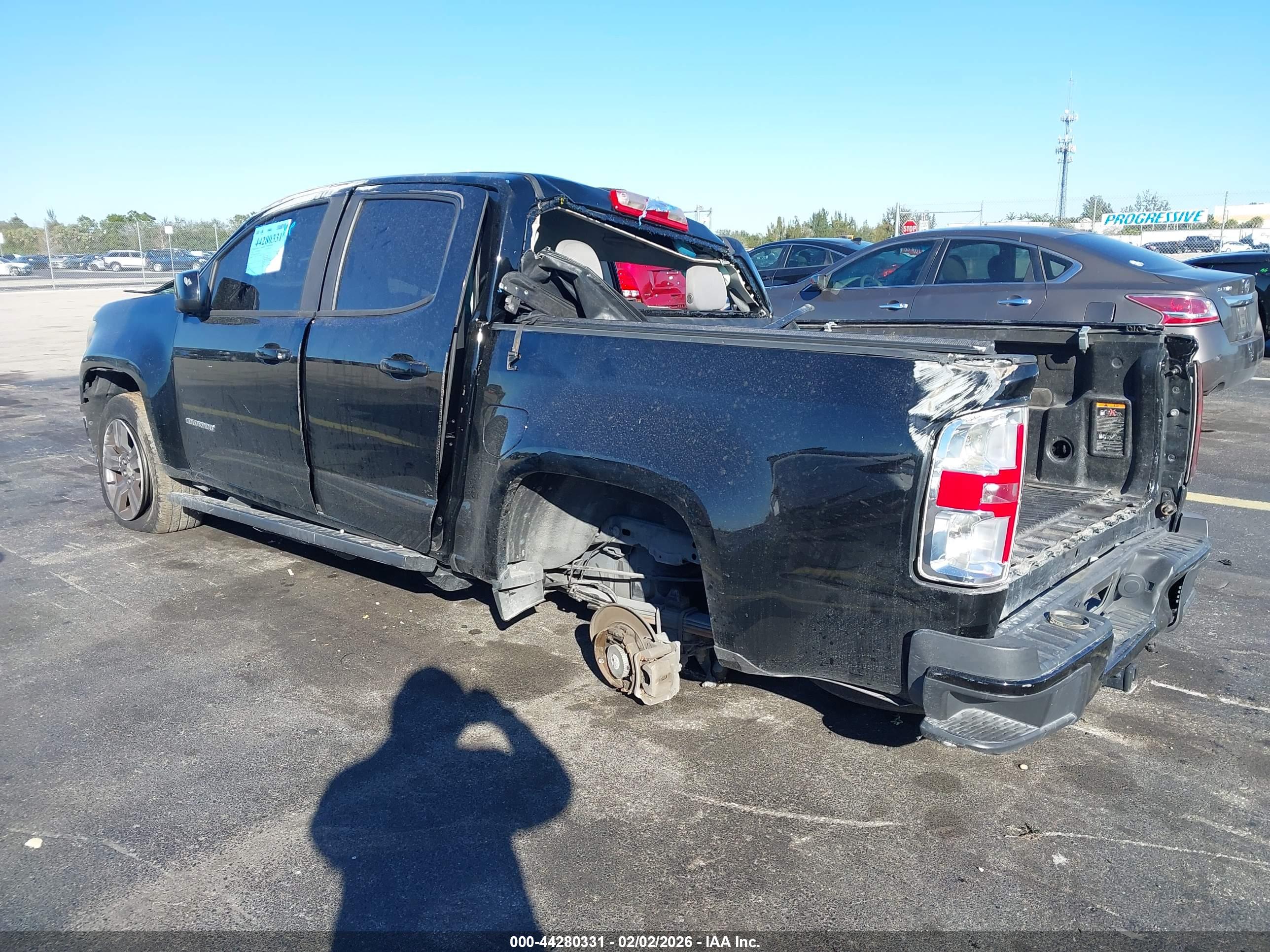 CHEVROLET COLORADO image 3