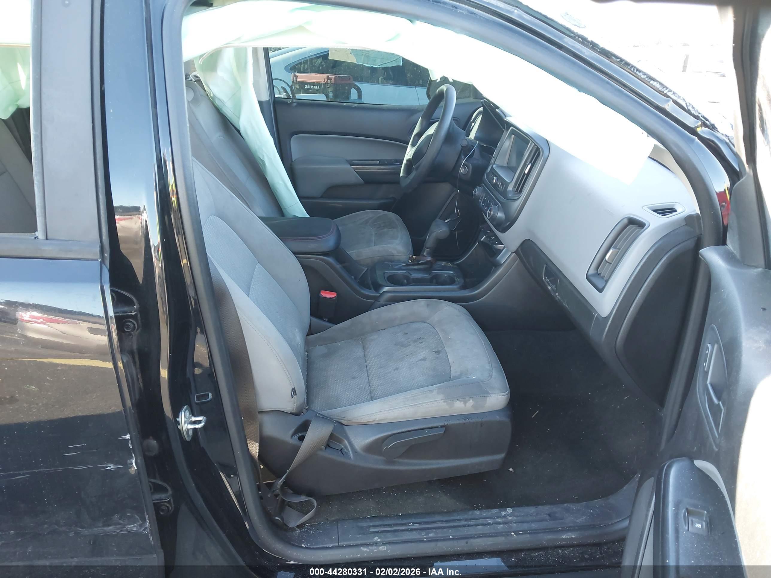 CHEVROLET COLORADO image 5