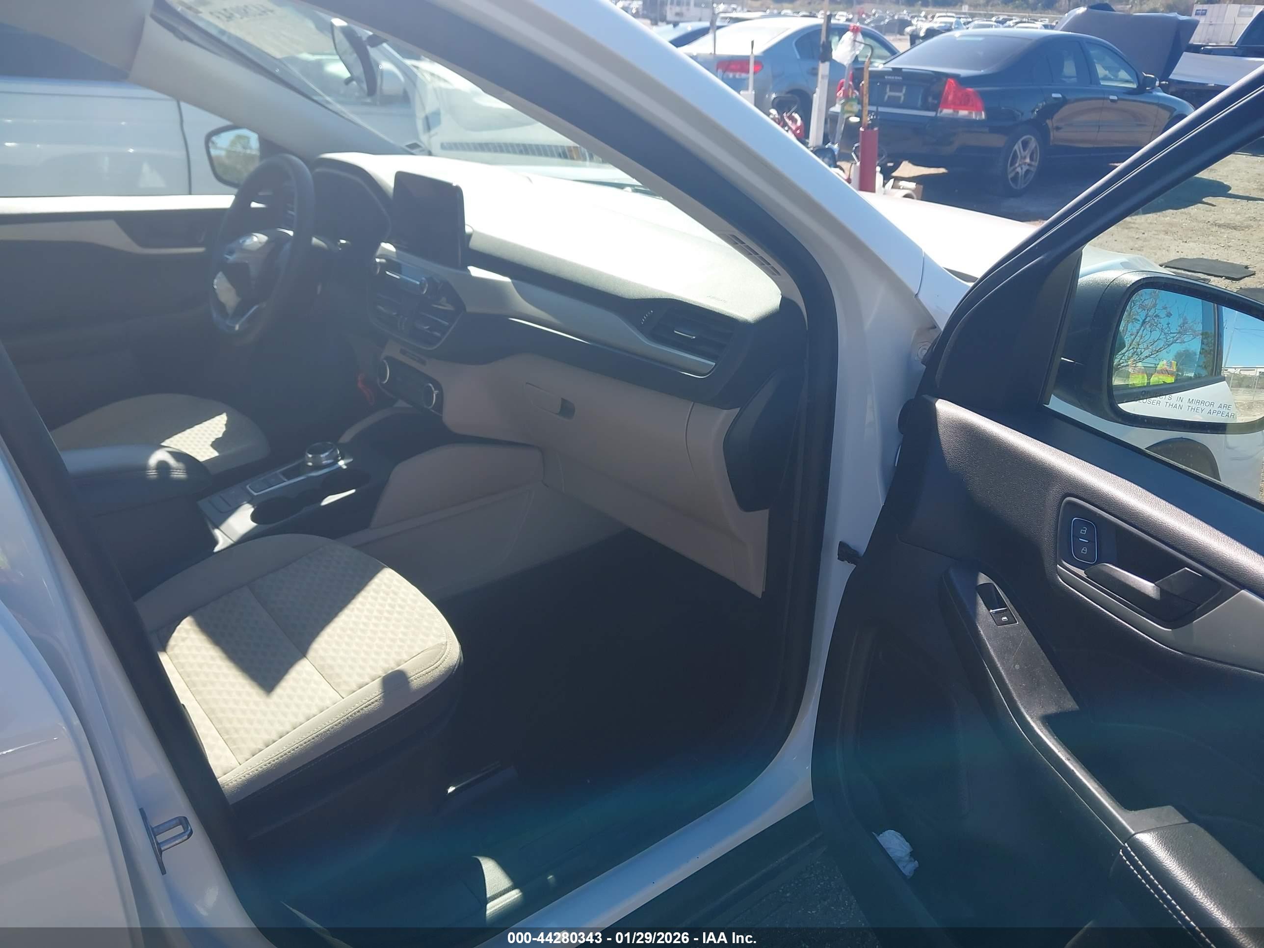 FORD ESCAPE image 5