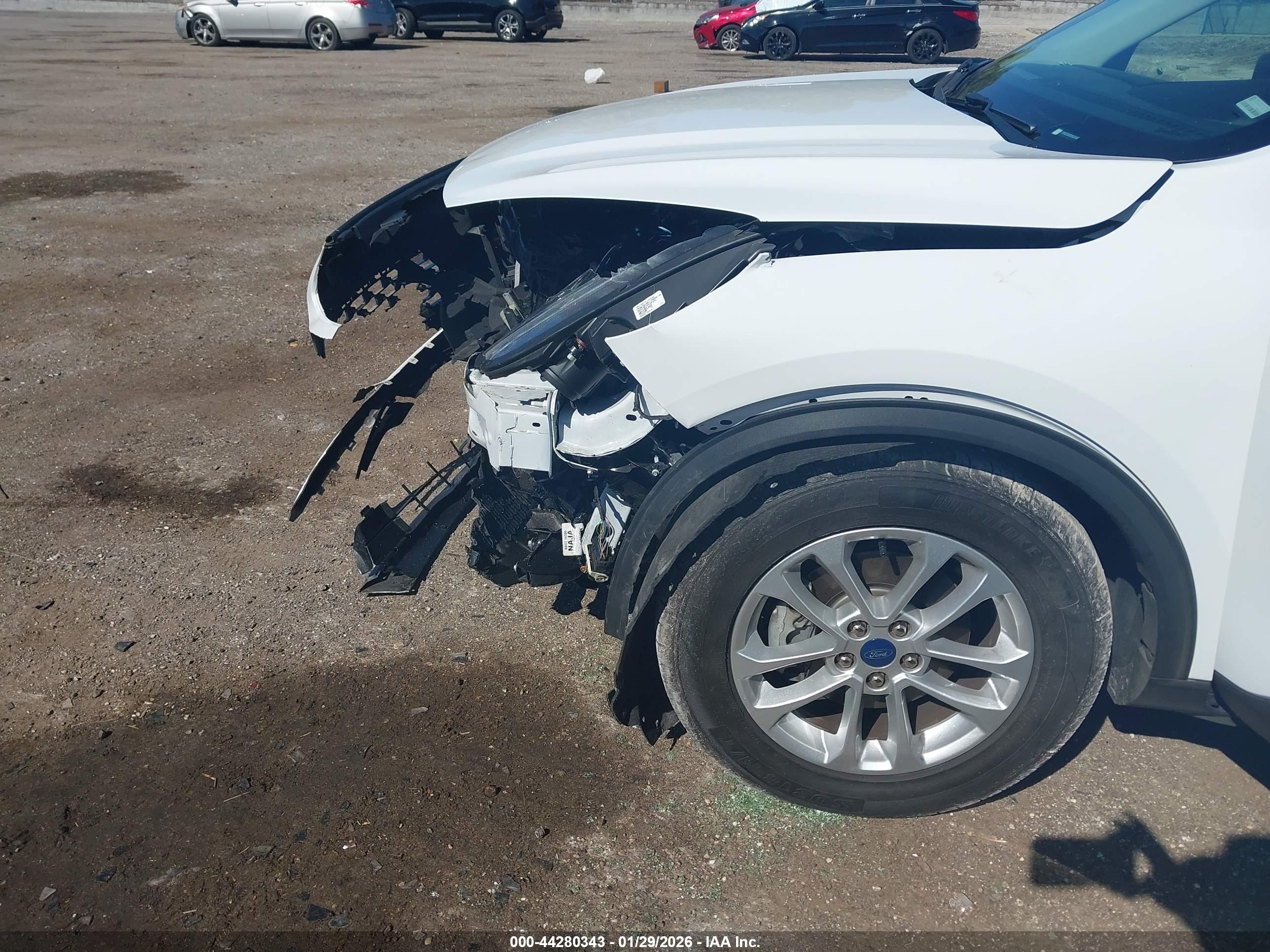 FORD ESCAPE image 6