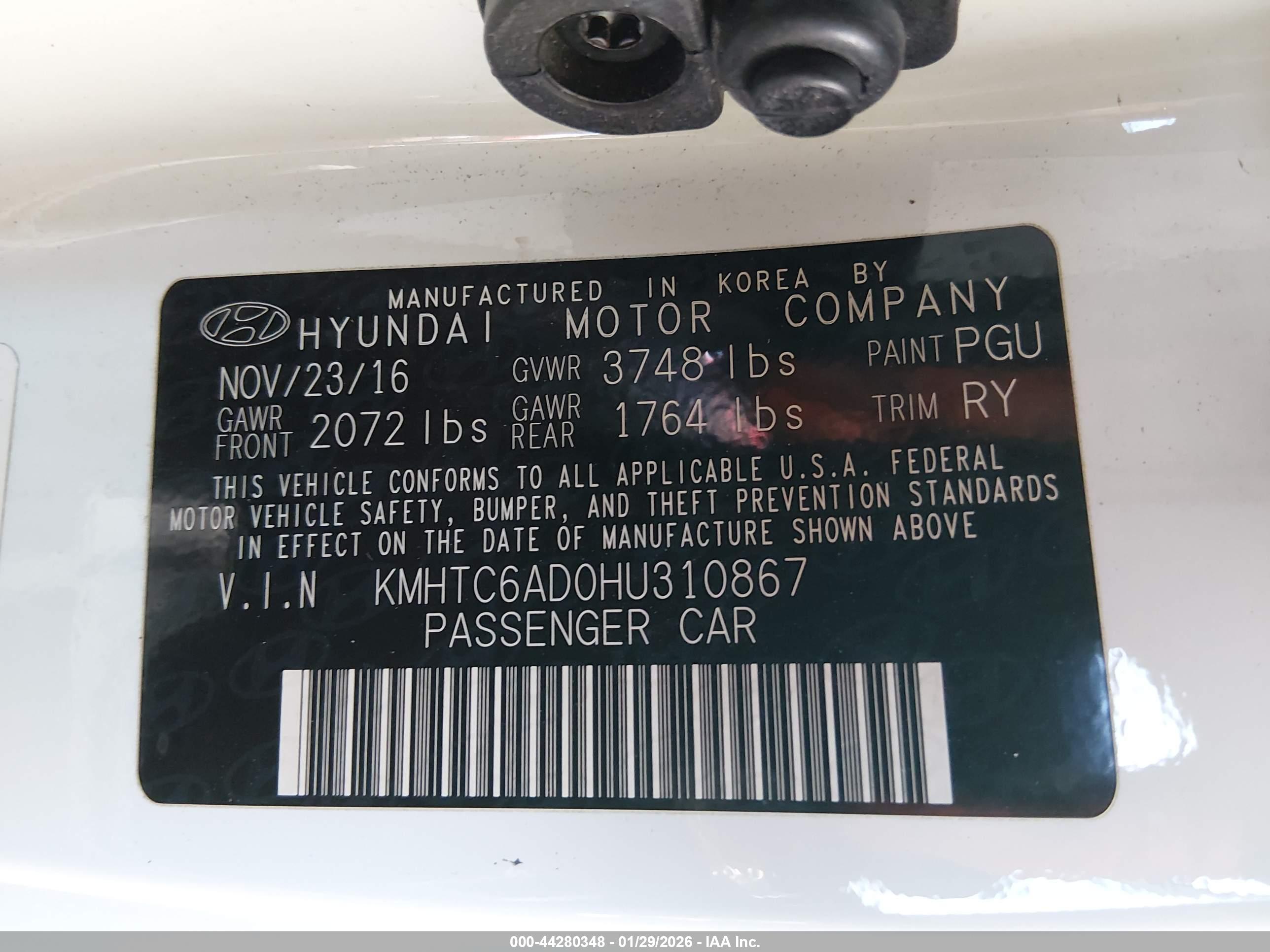 HYUNDAI VELOSTER image 9