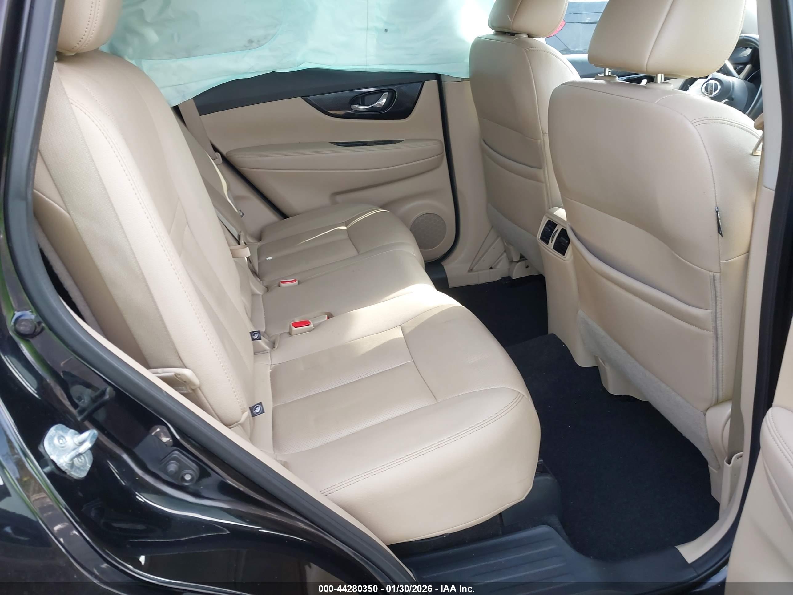 NISSAN ROGUE image 8