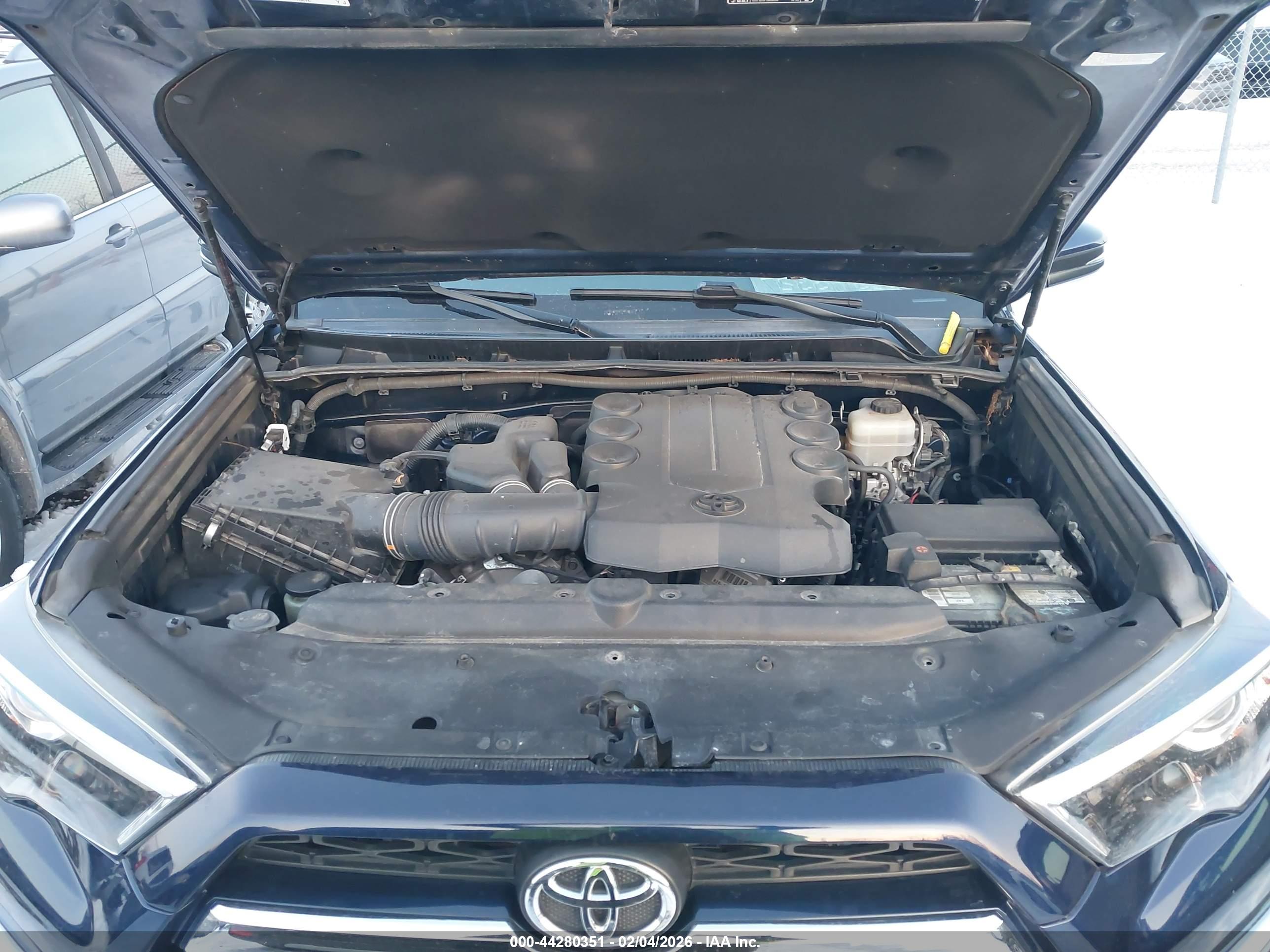 TOYOTA 4RUNNER image 10