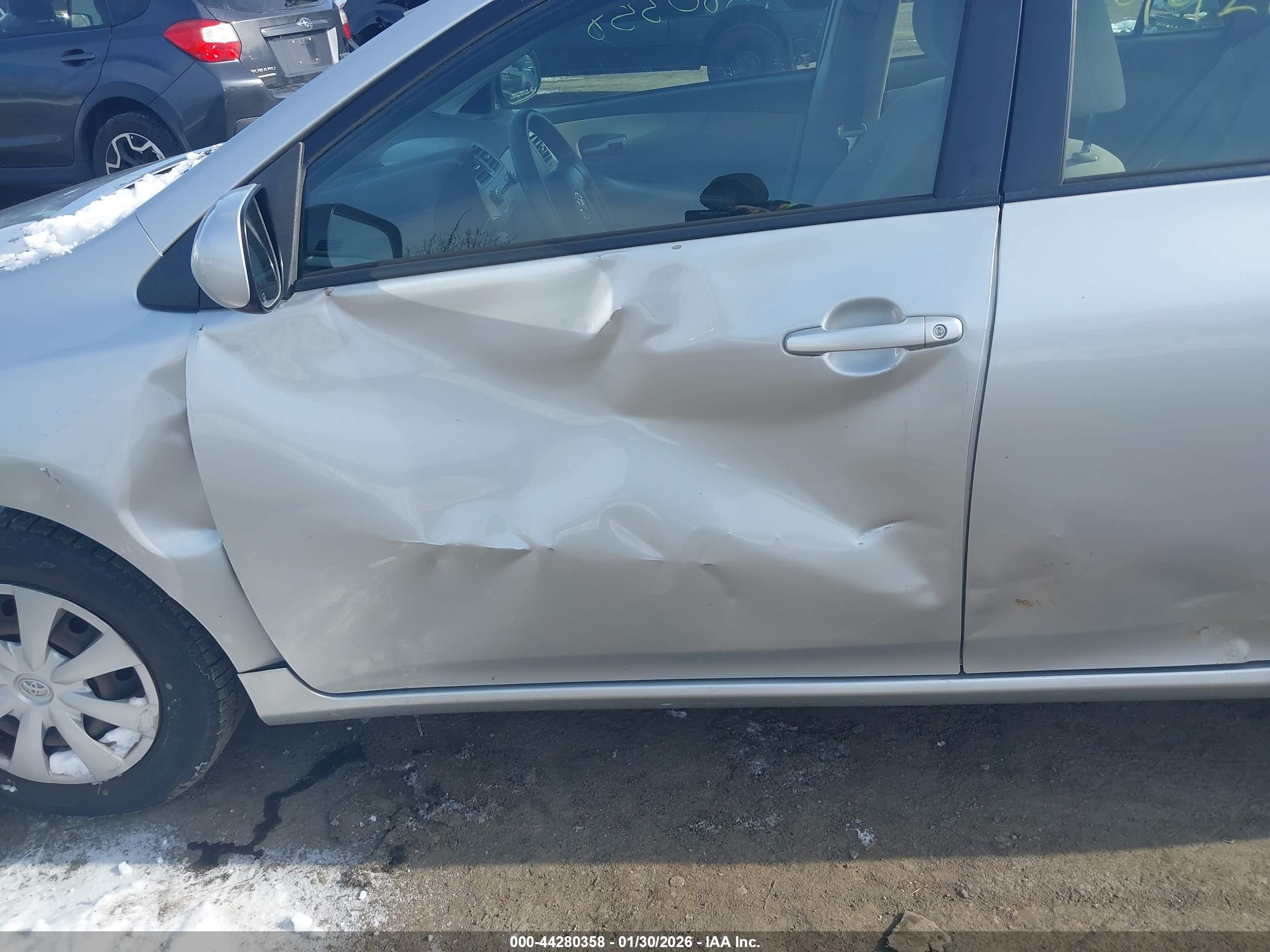 TOYOTA COROLLA image 6