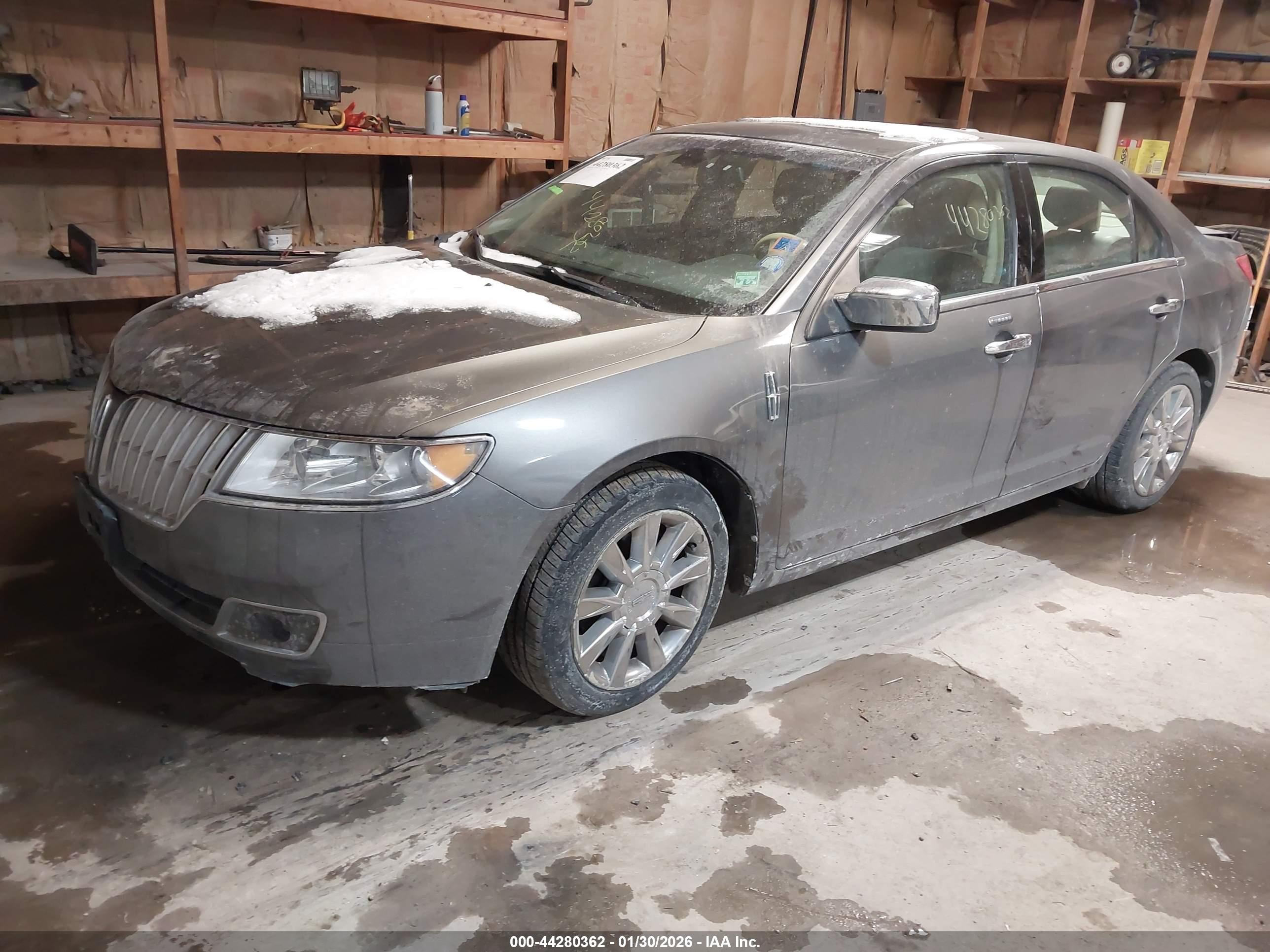 LINCOLN MKZ image 2