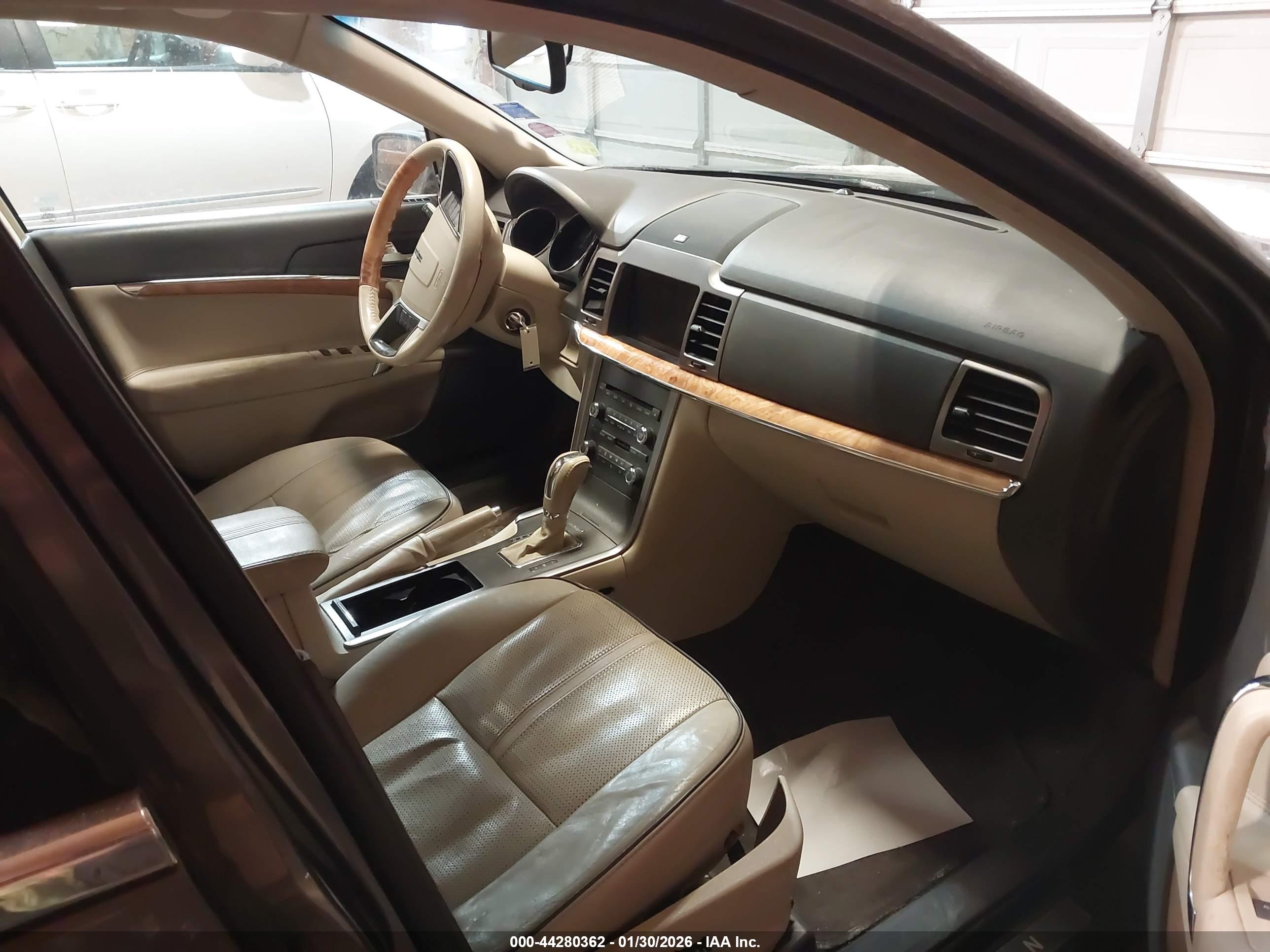 LINCOLN MKZ image 5