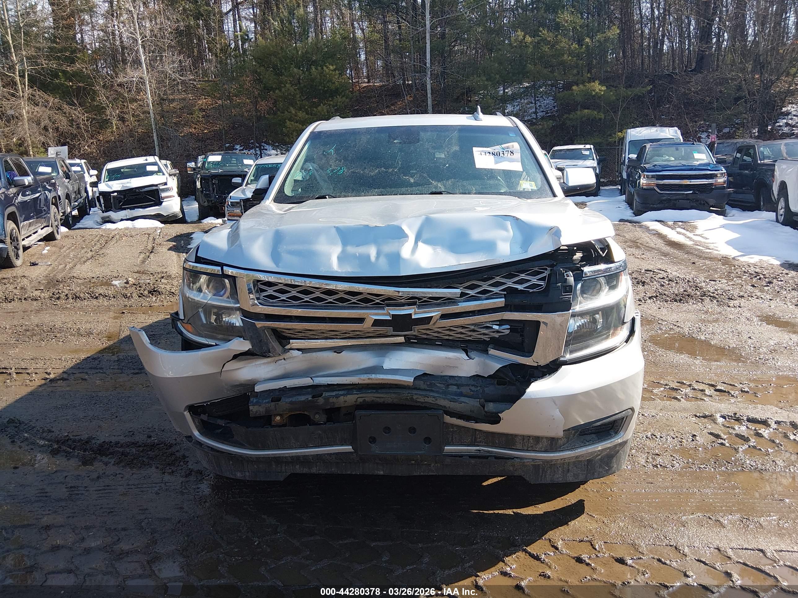 CHEVROLET TAHOE image 6