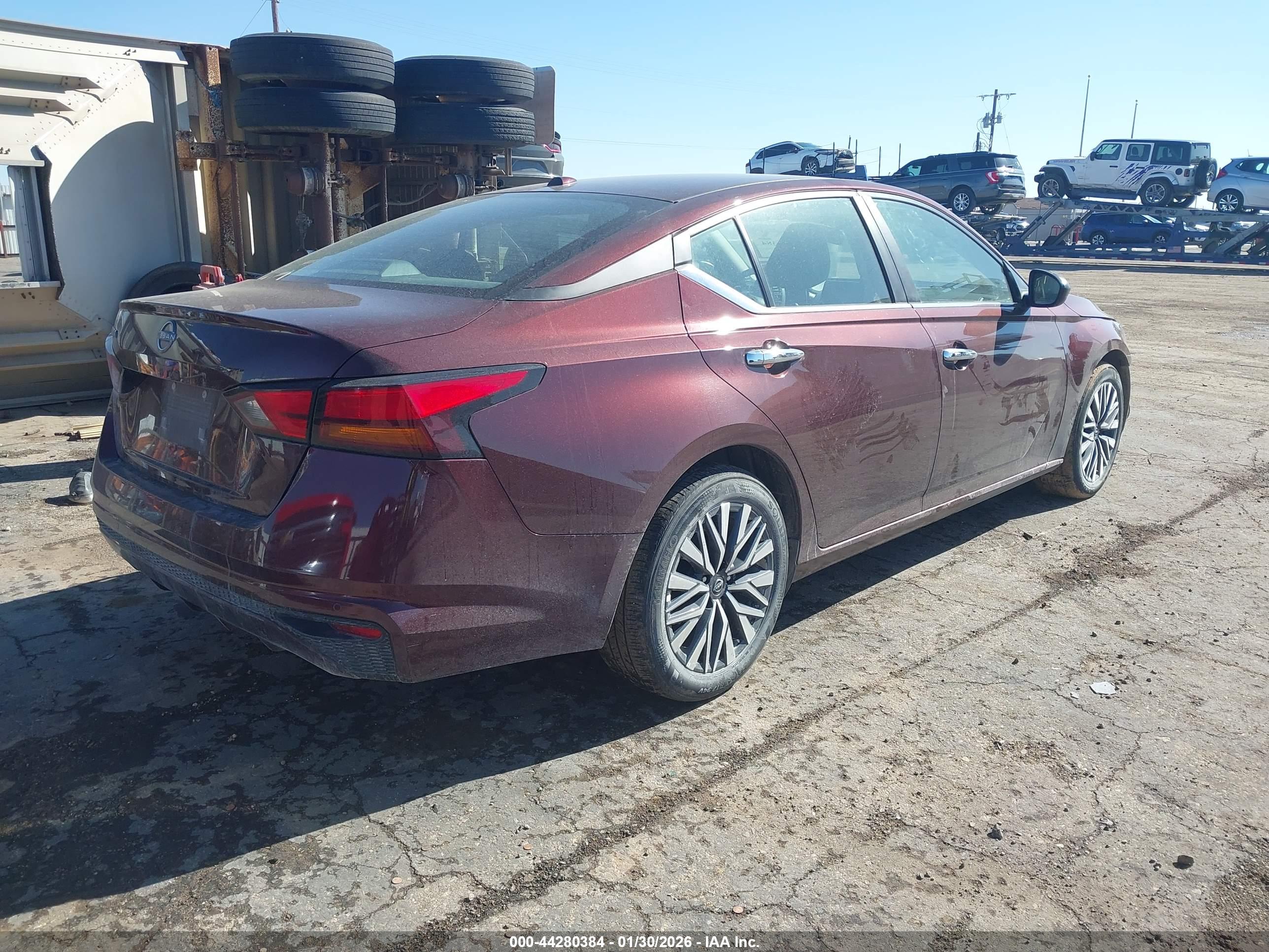 NISSAN ALTIMA image 4