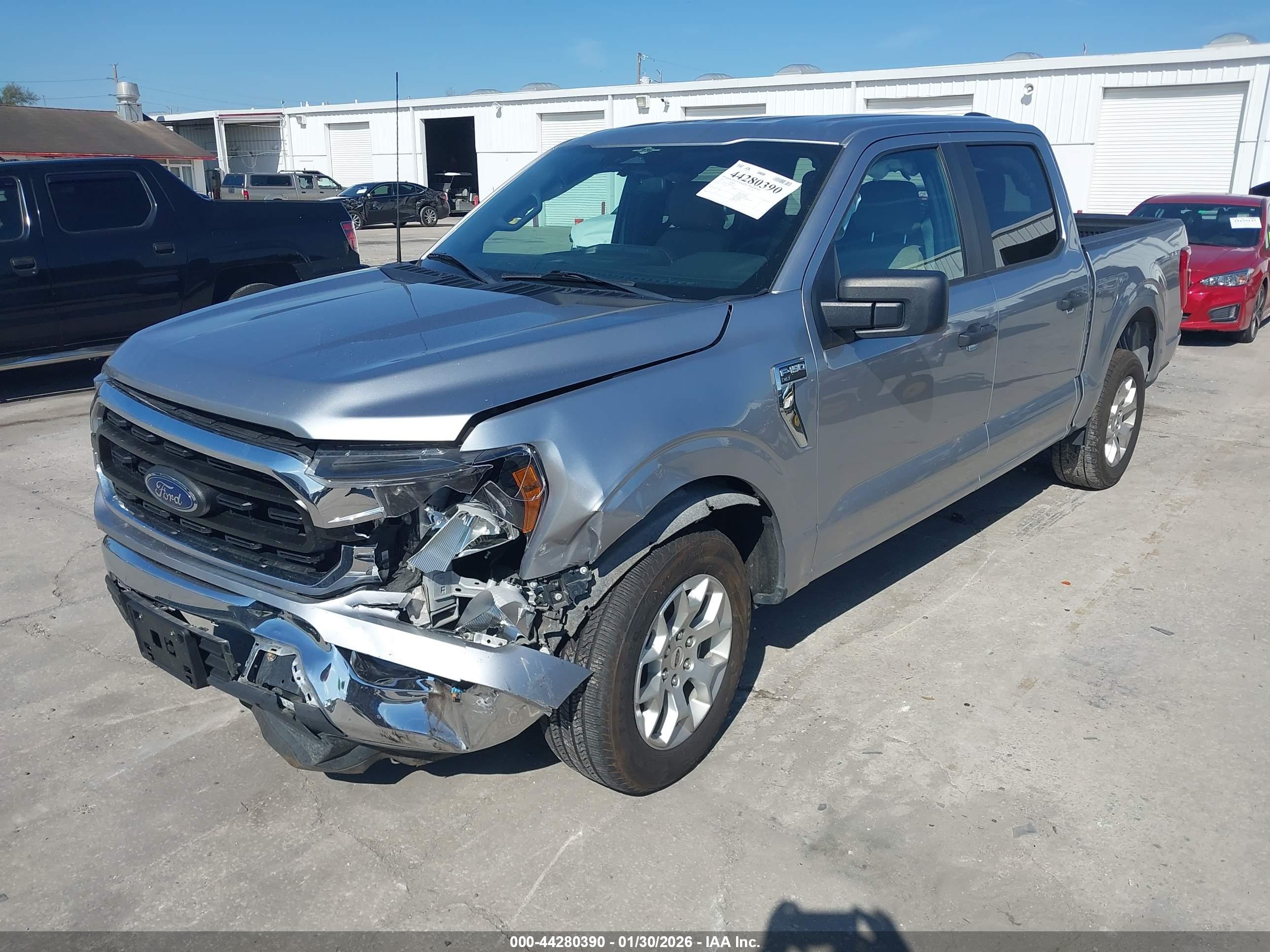 FORD F-150 image 2