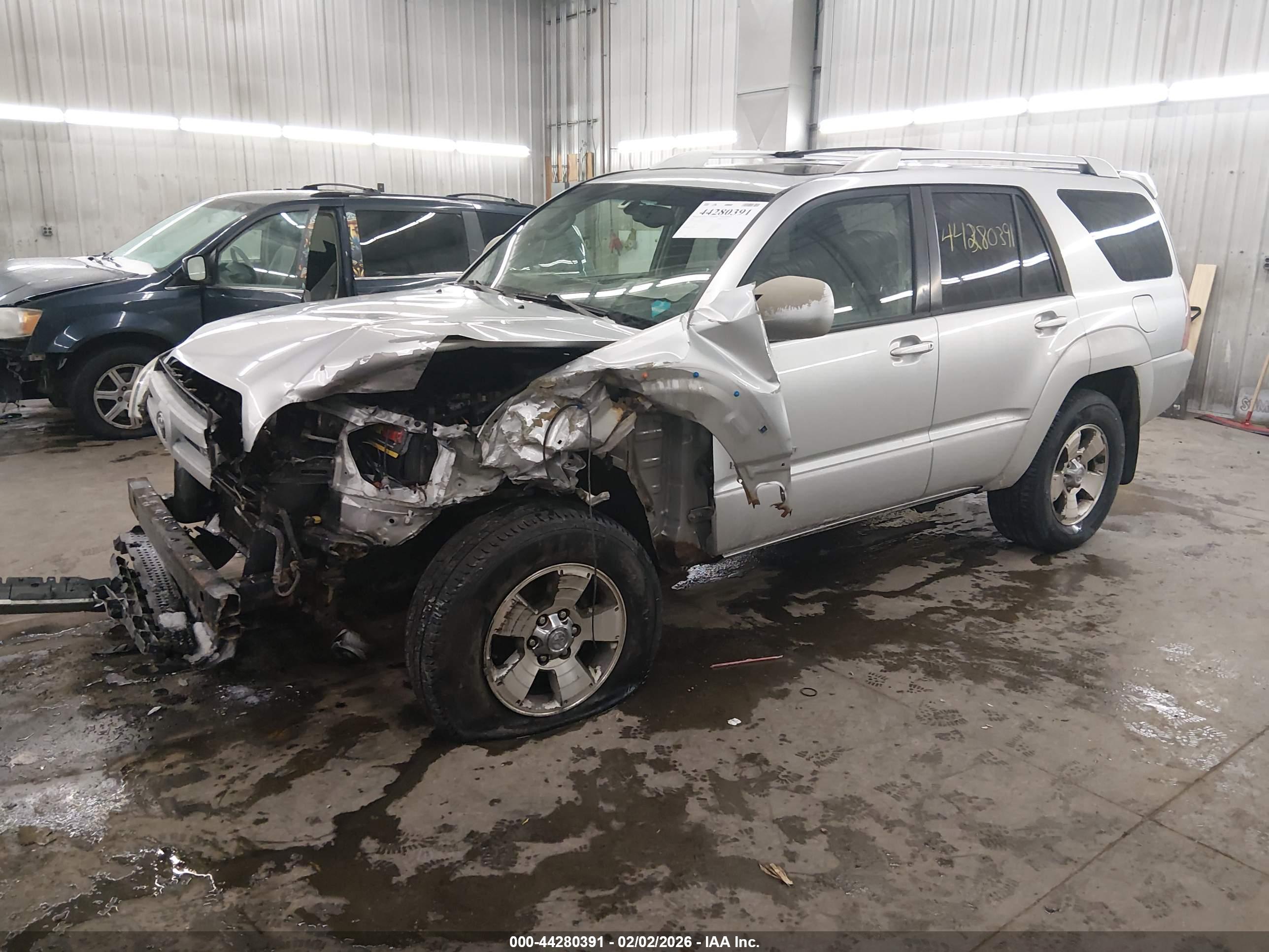 TOYOTA 4RUNNER image 2