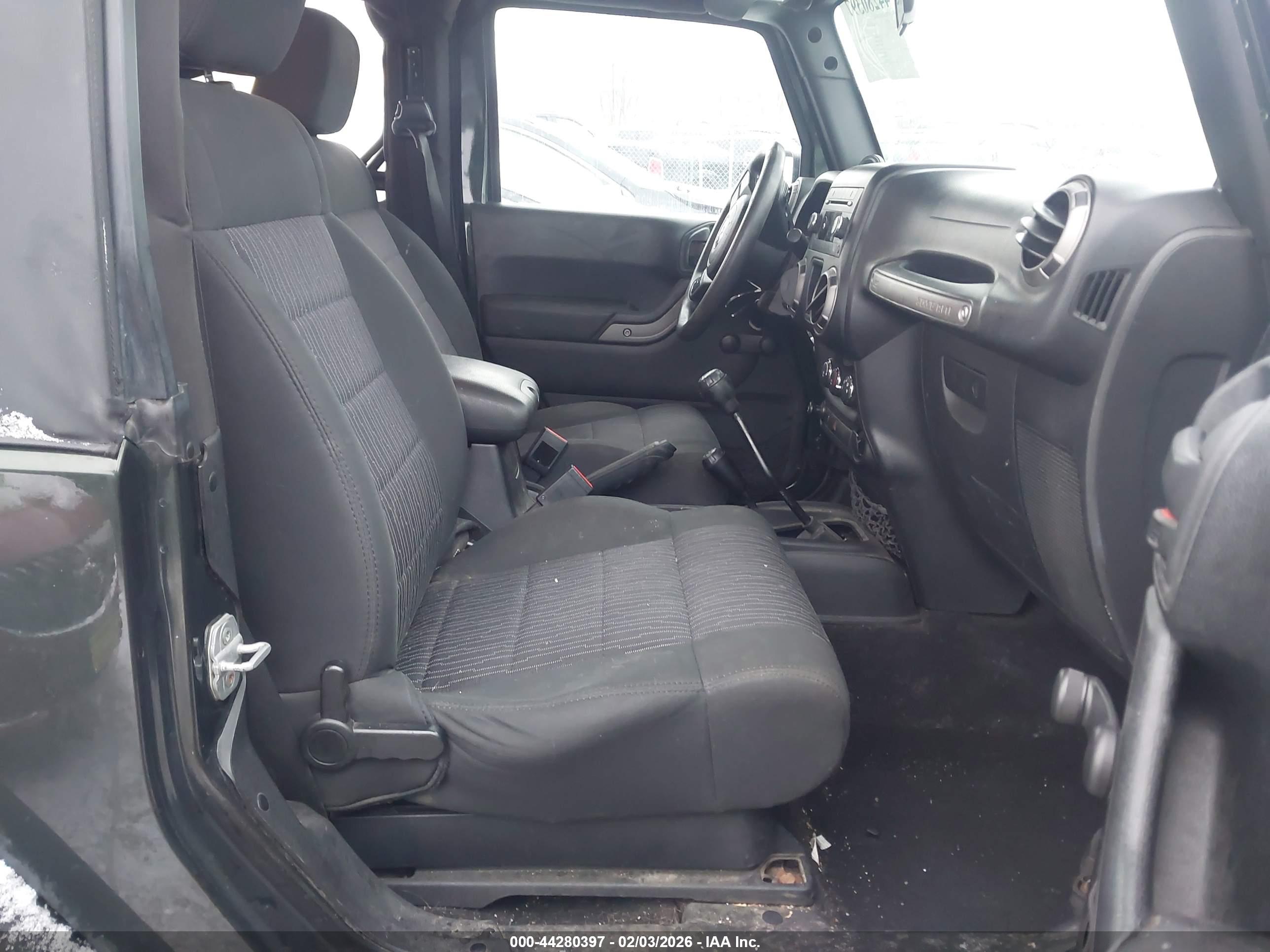 JEEP WRANGLER image 5