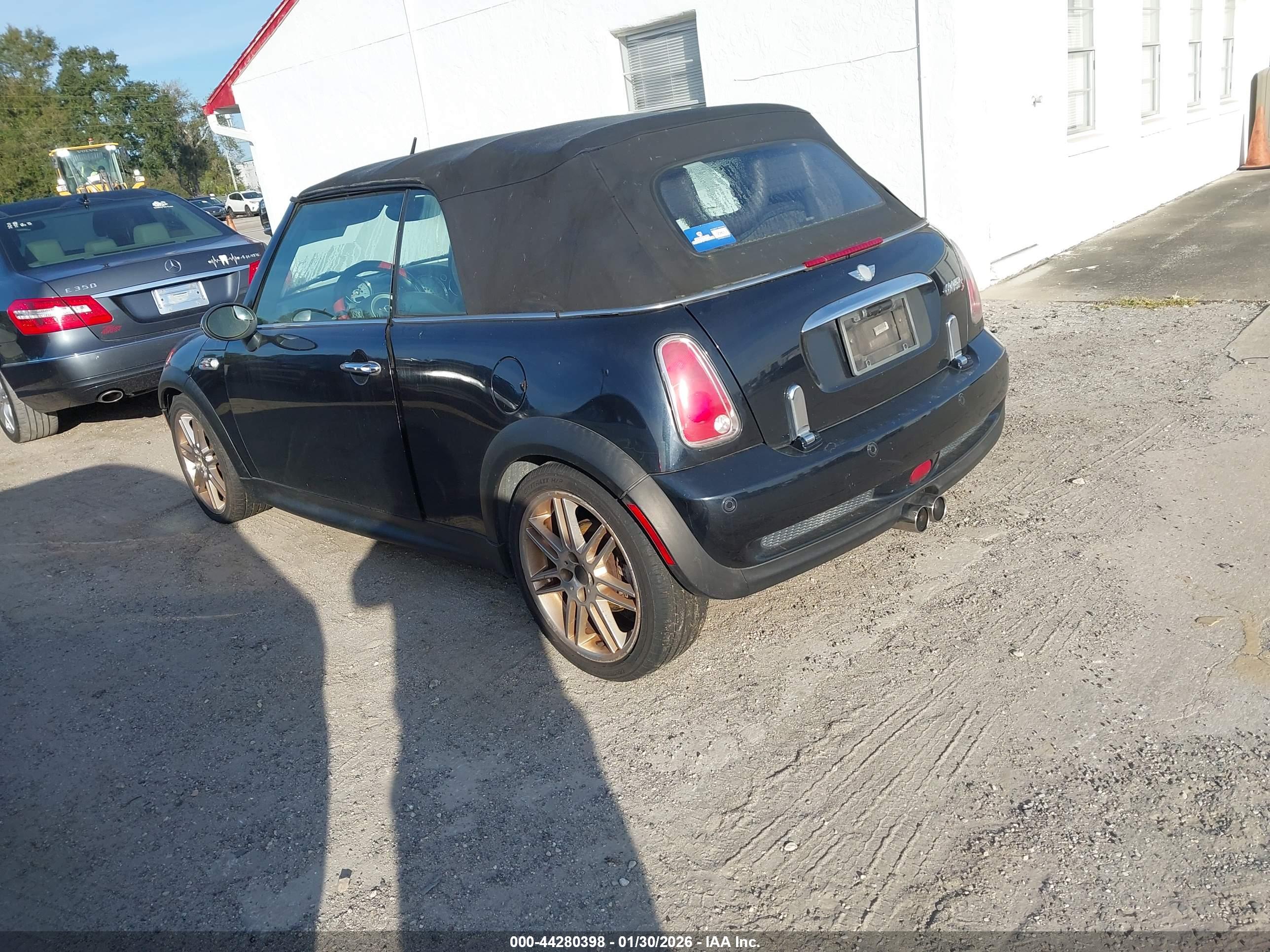 MINI COOPER image 3