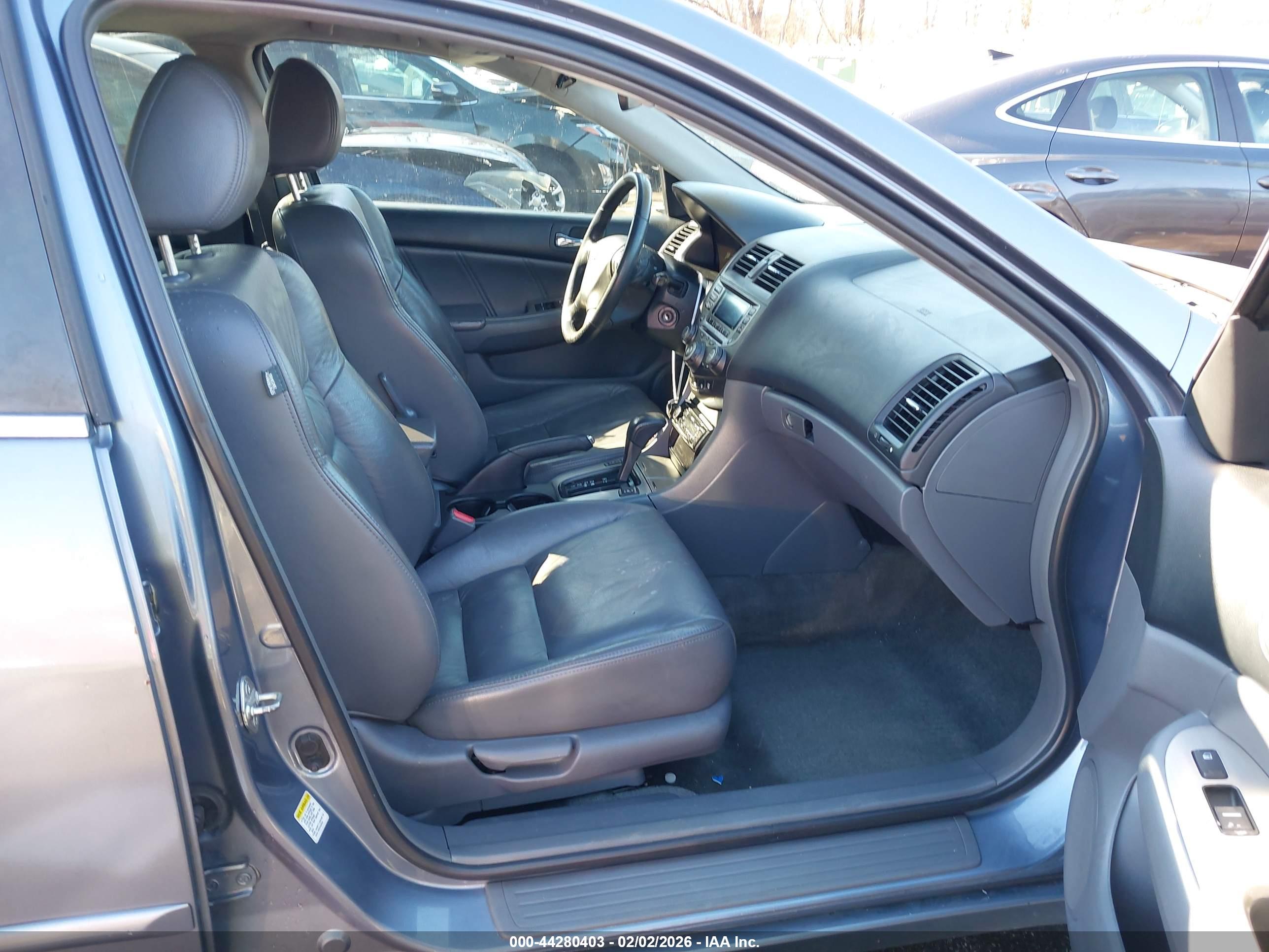 HONDA ACCORD image 5