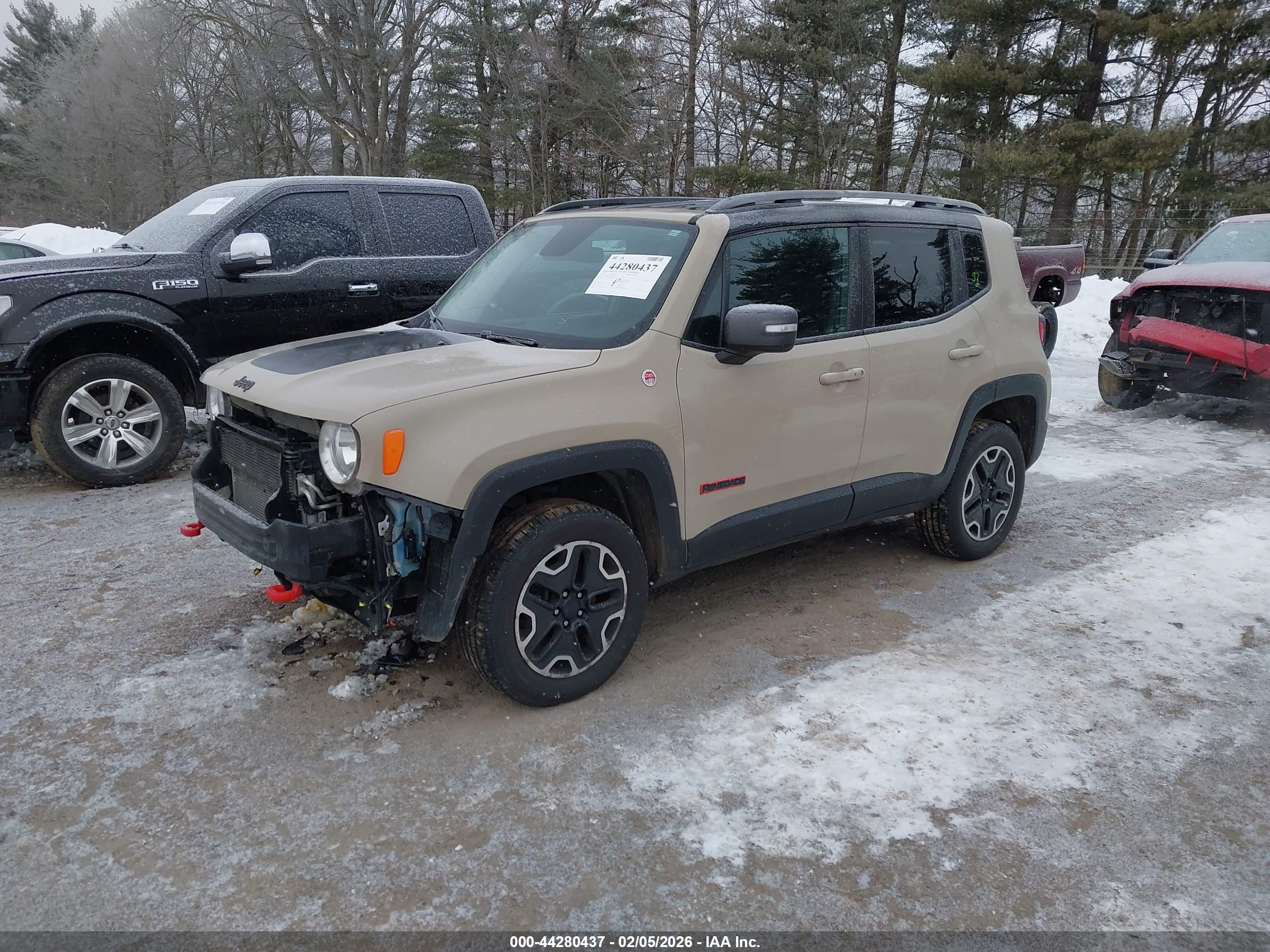 JEEP RENEGADE image 2