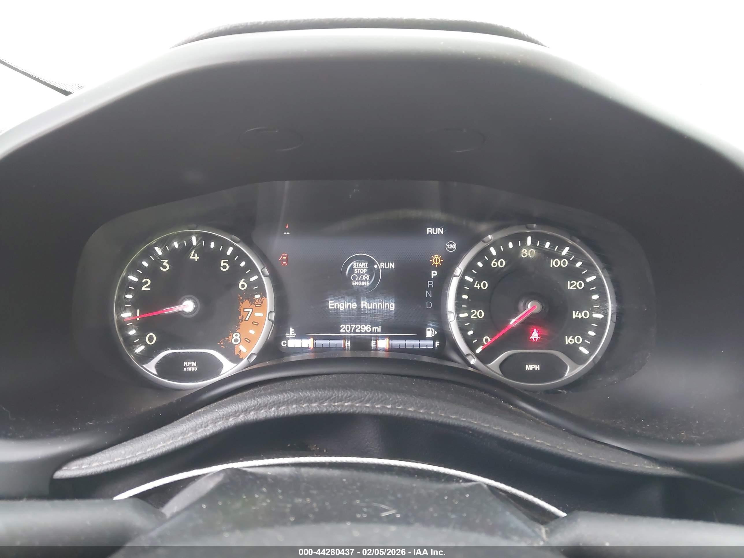 JEEP RENEGADE image 7