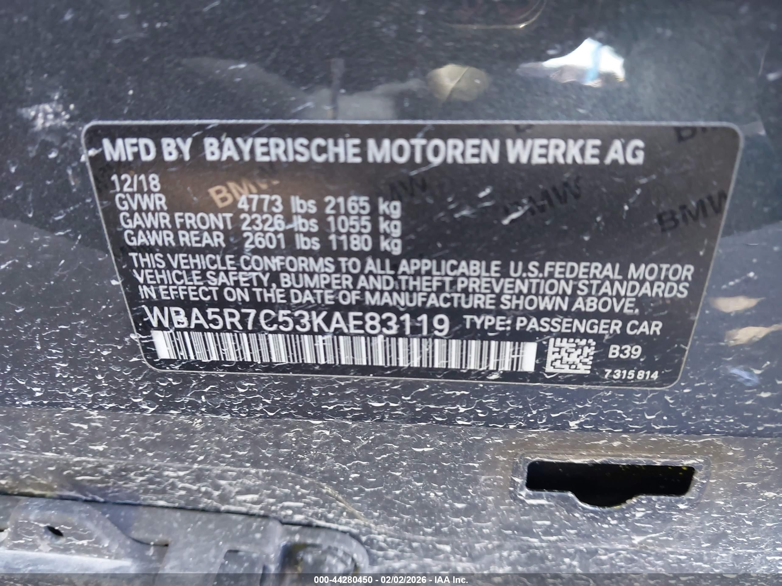 BMW 330I image 9