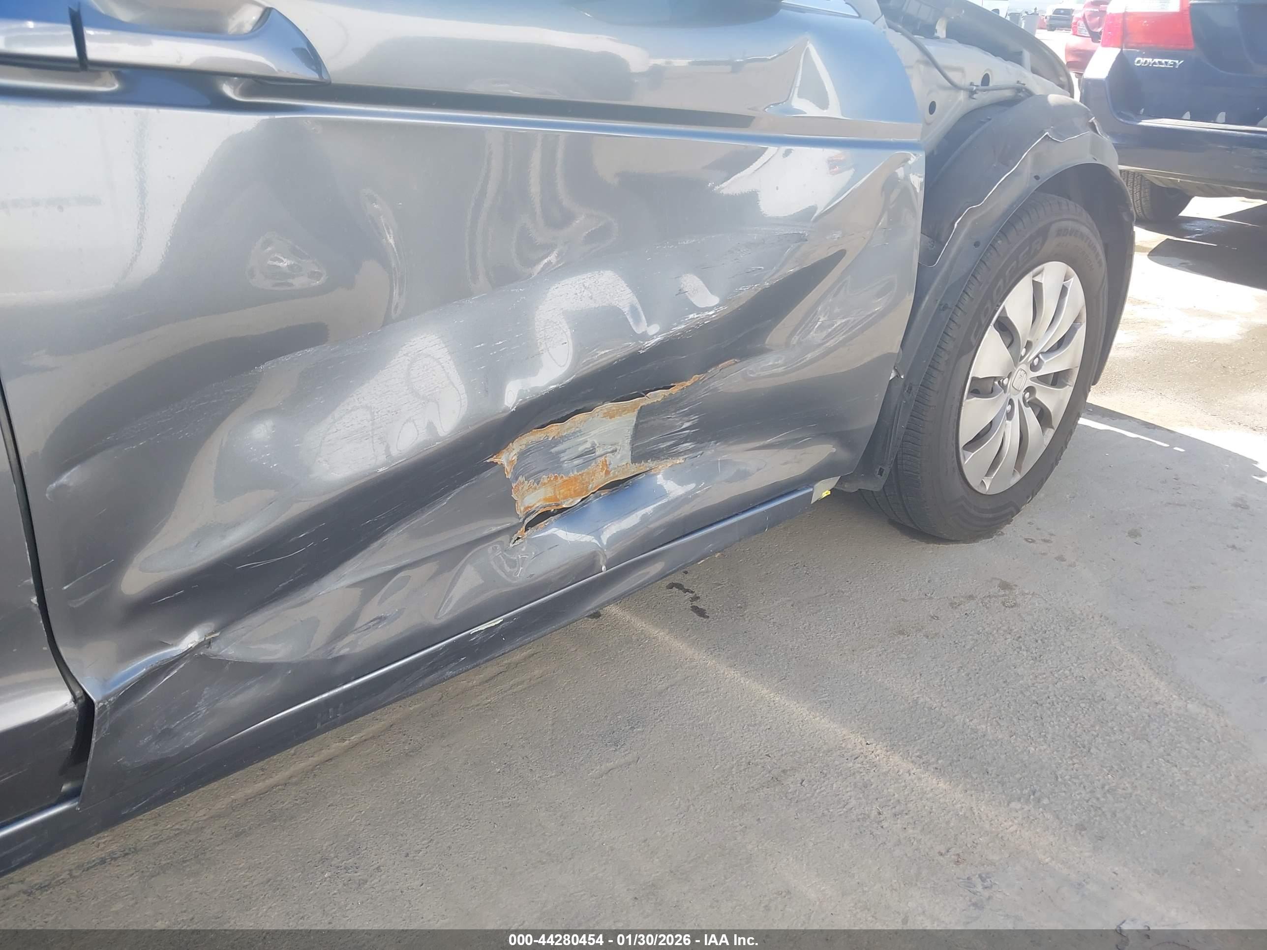 HONDA ACCORD image 6