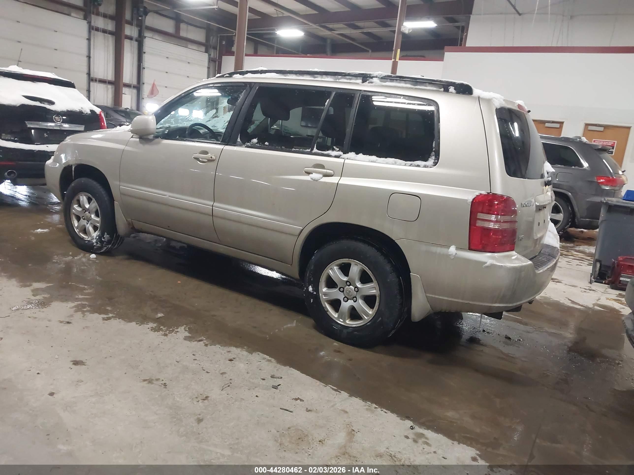 TOYOTA HIGHLANDER image 3