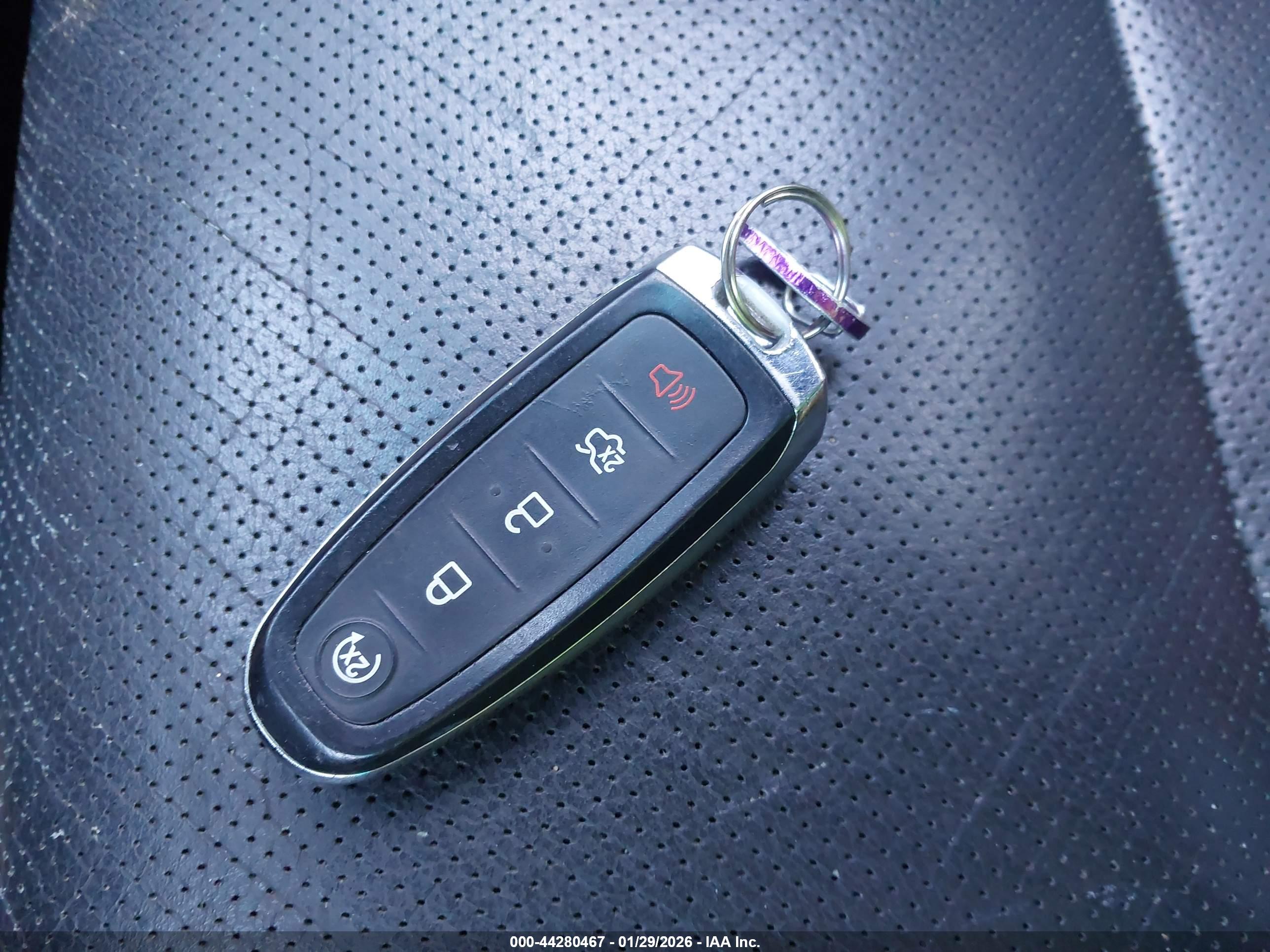FORD EXPLORER image 11