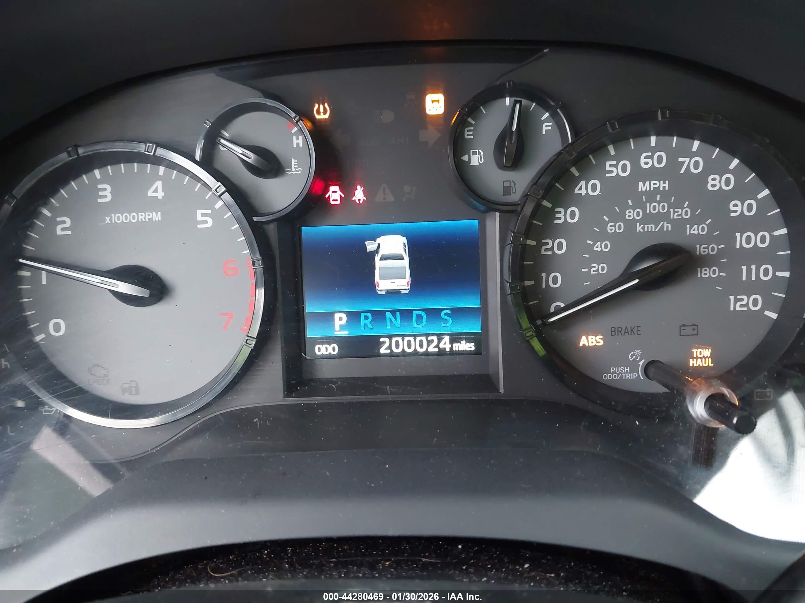 TOYOTA TUNDRA image 7