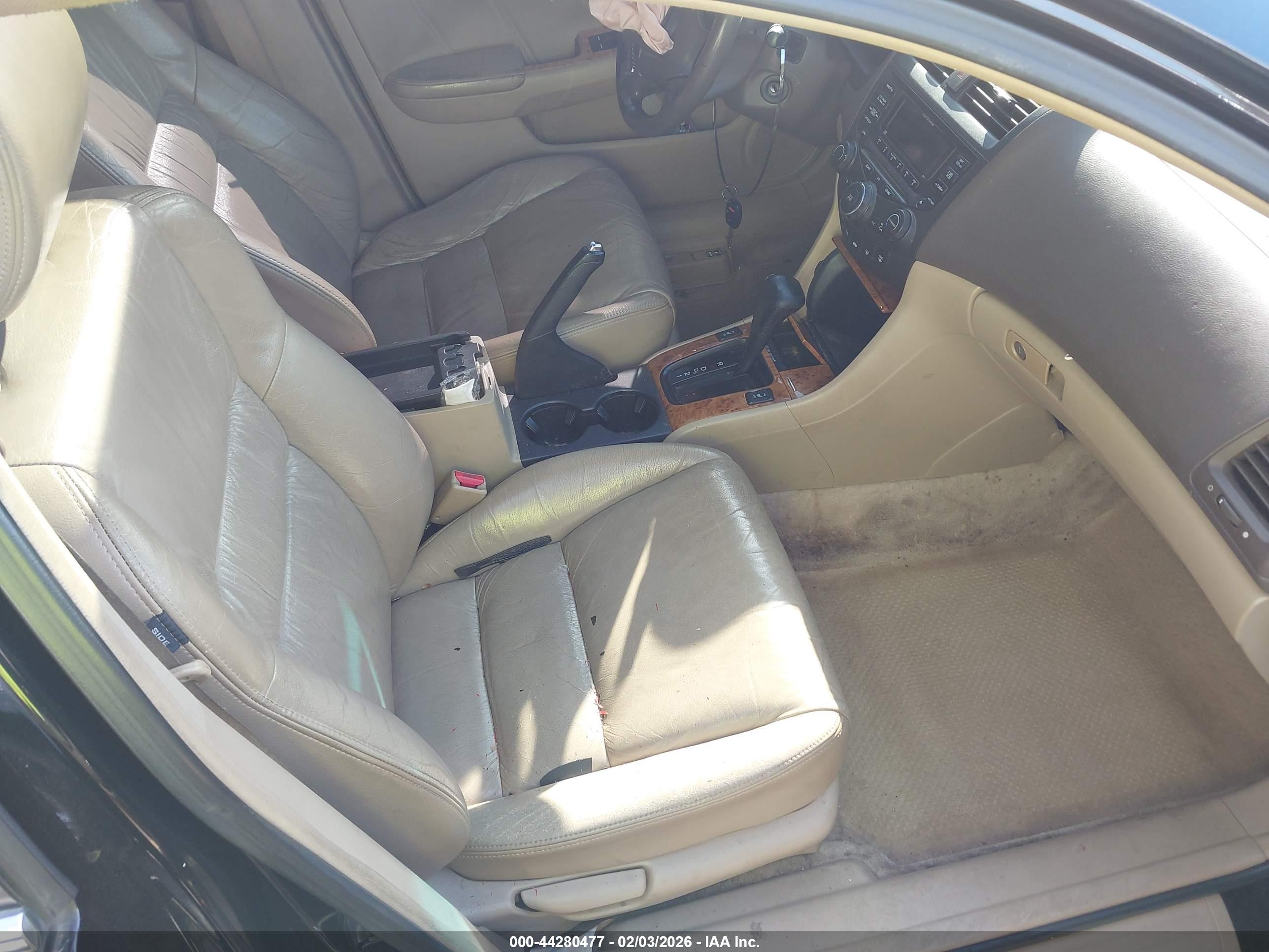 HONDA ACCORD image 5
