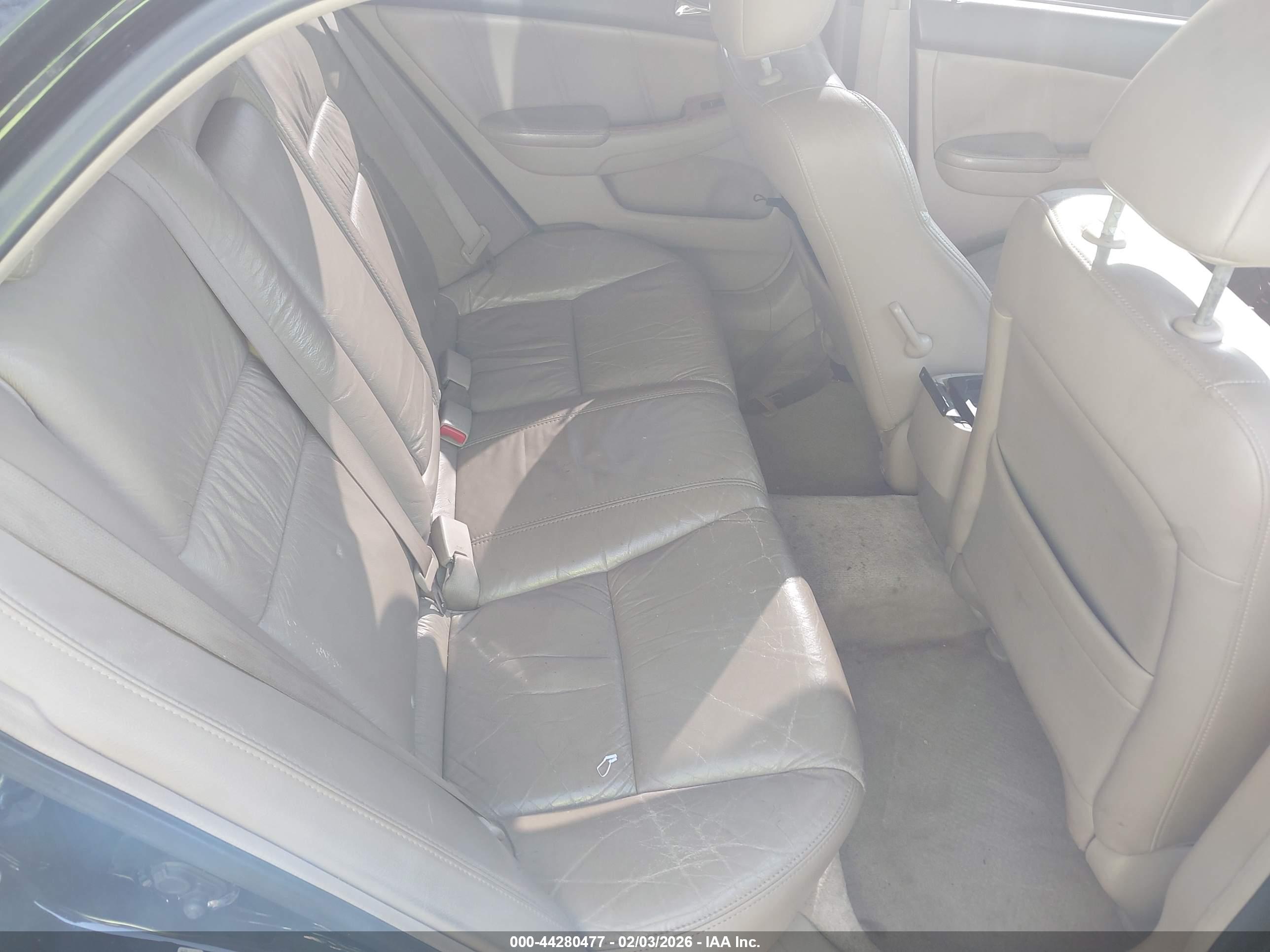 HONDA ACCORD image 8