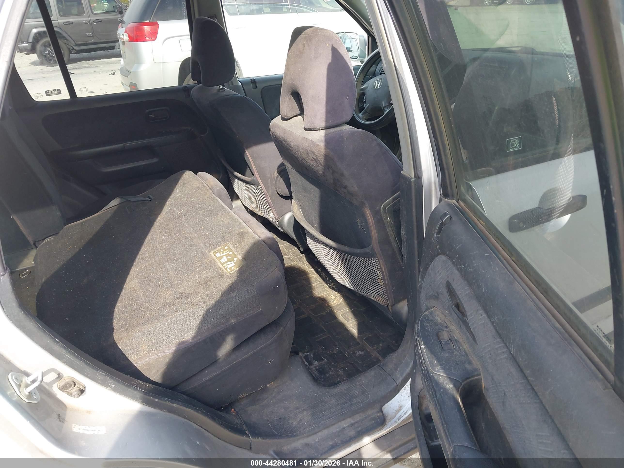 HONDA CR-V image 8