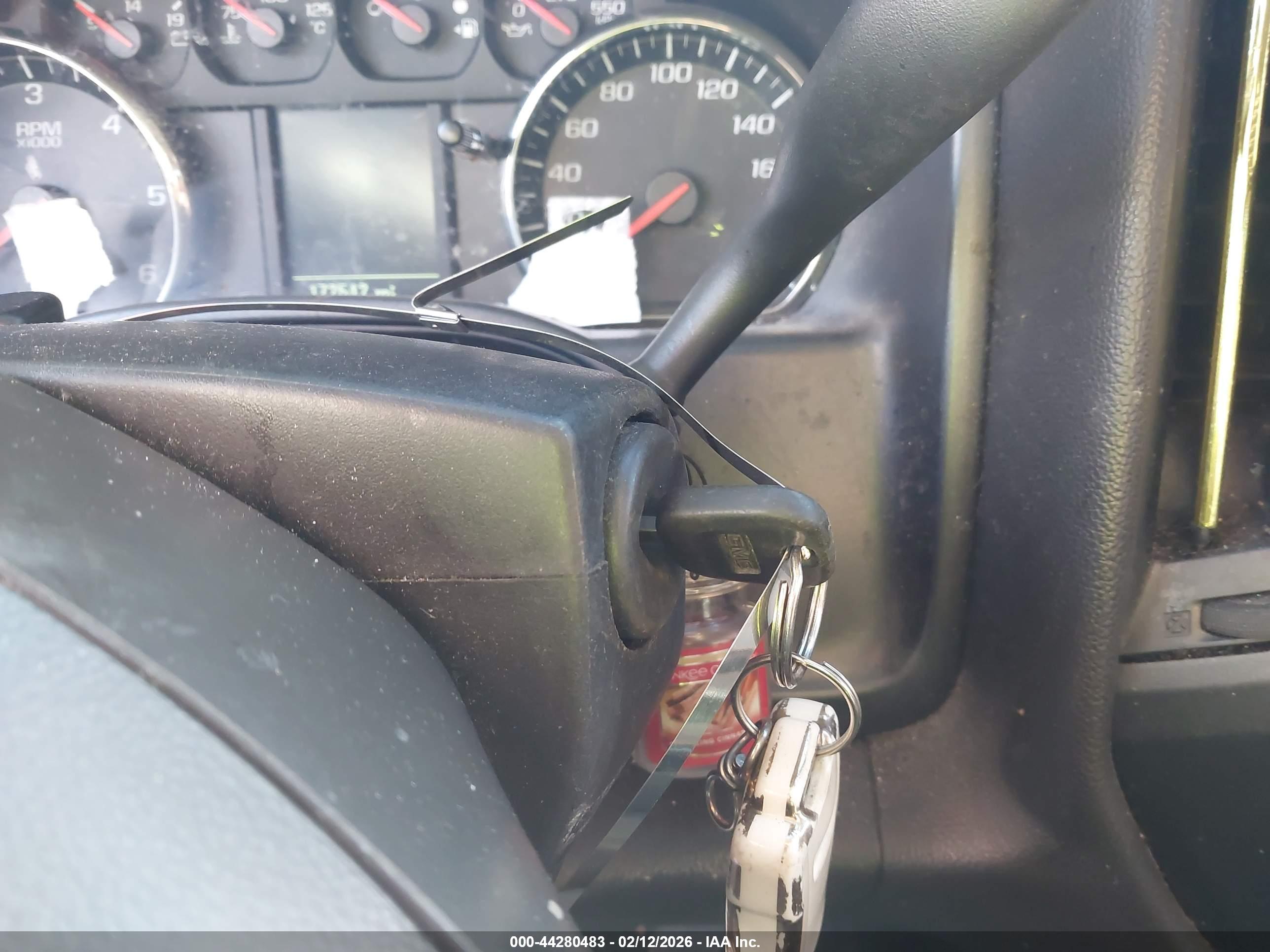 GMC SIERRA image 11