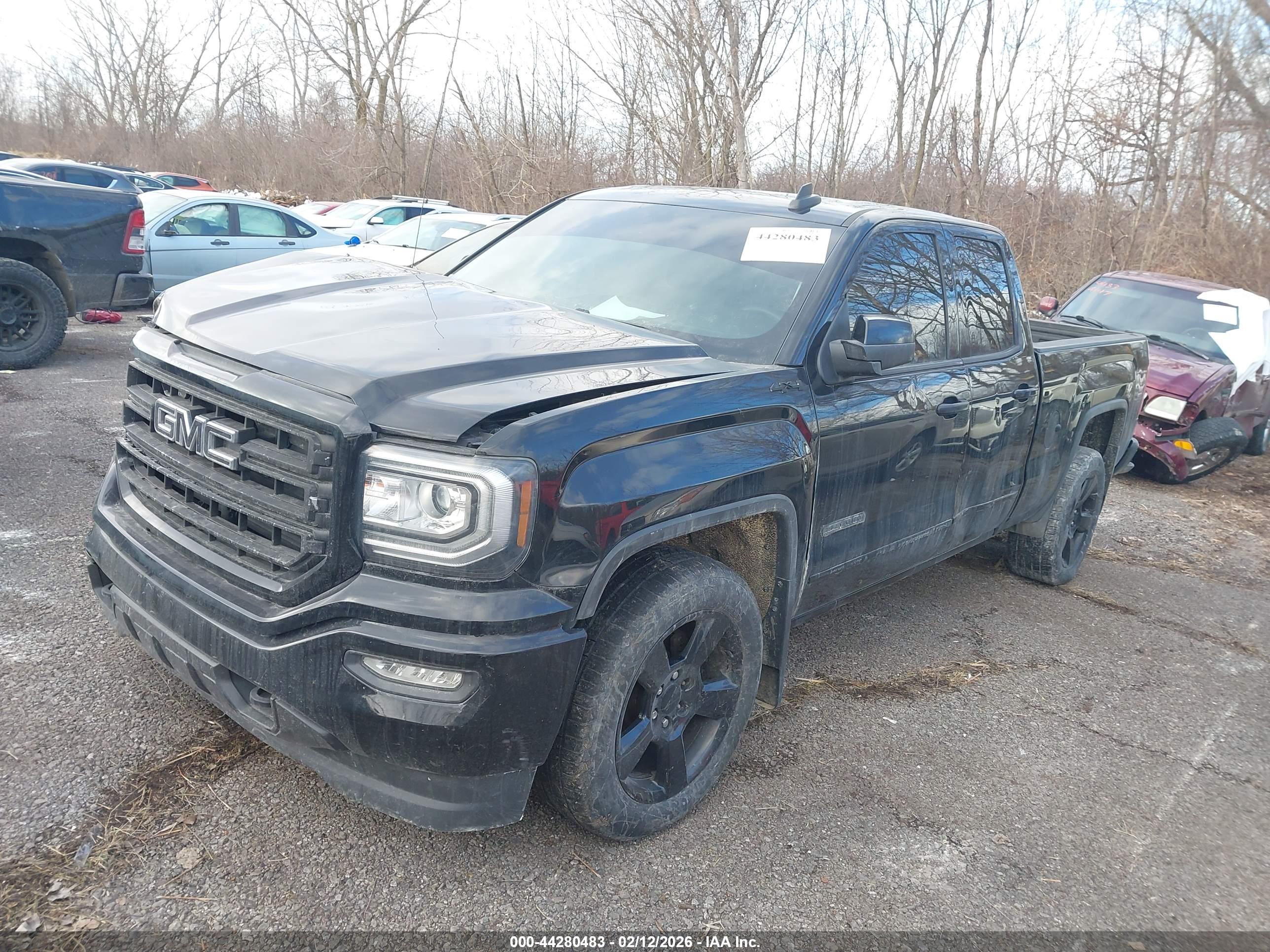 GMC SIERRA image 2