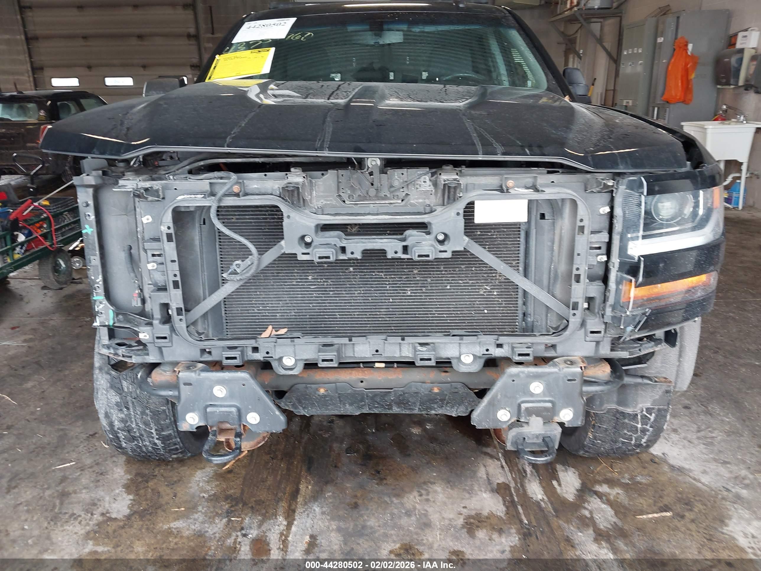 CHEVROLET SILVERADO image 6