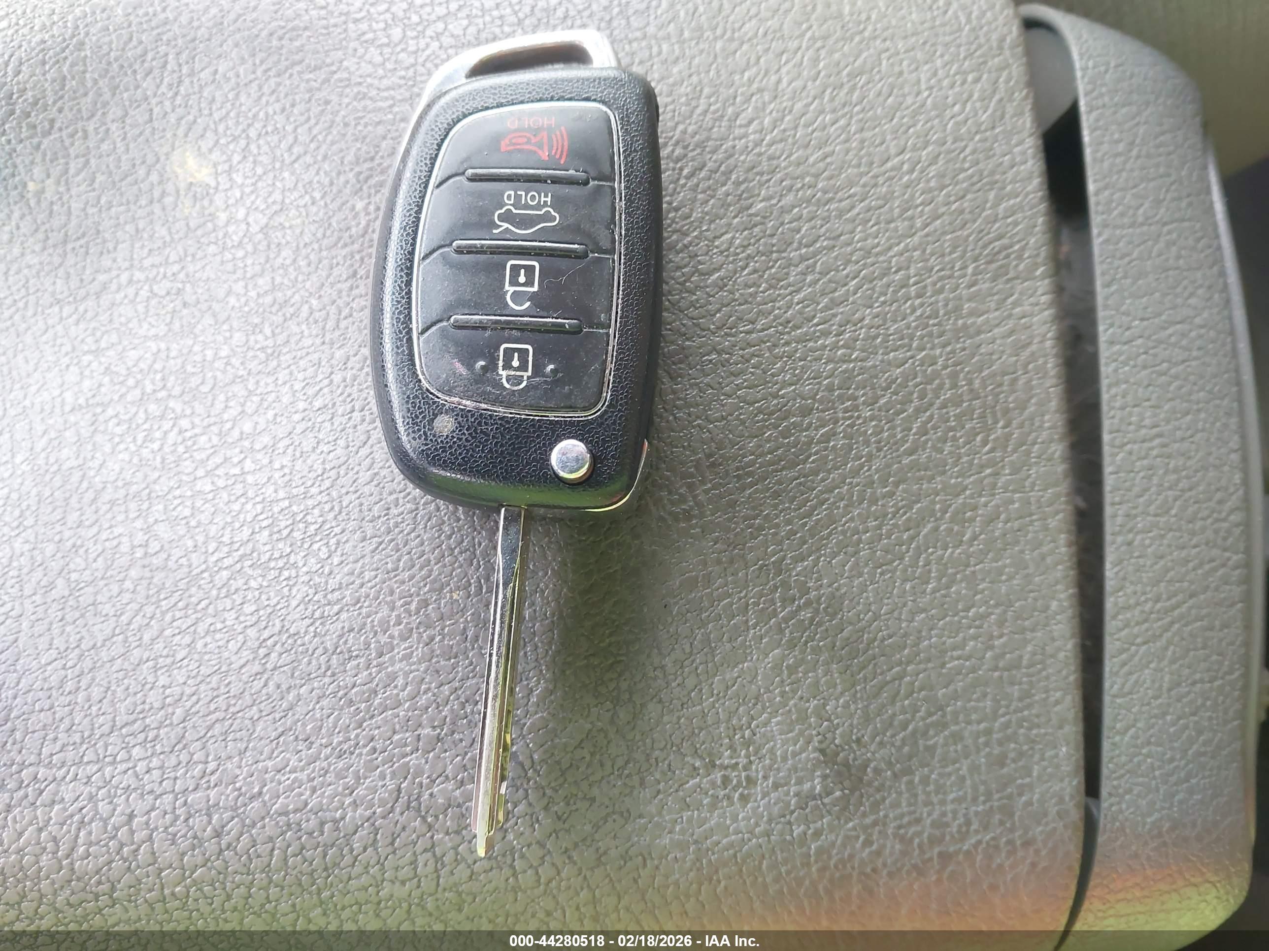 HYUNDAI SONATA image 11