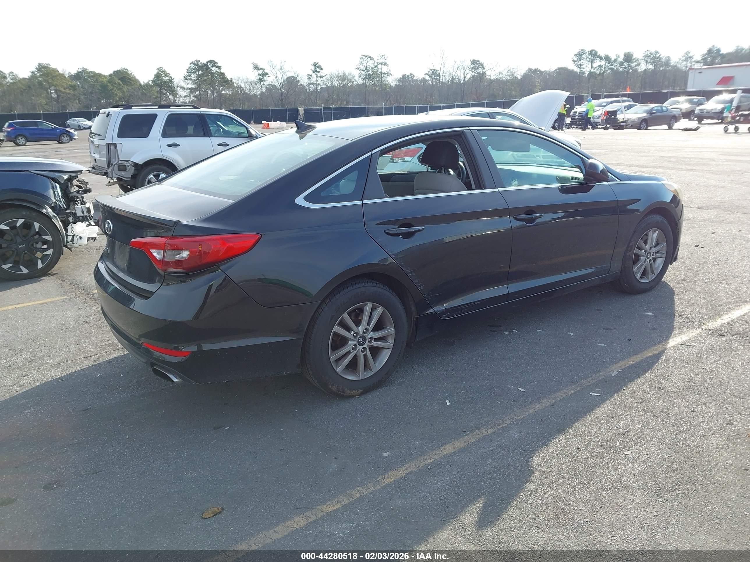 HYUNDAI SONATA image 4