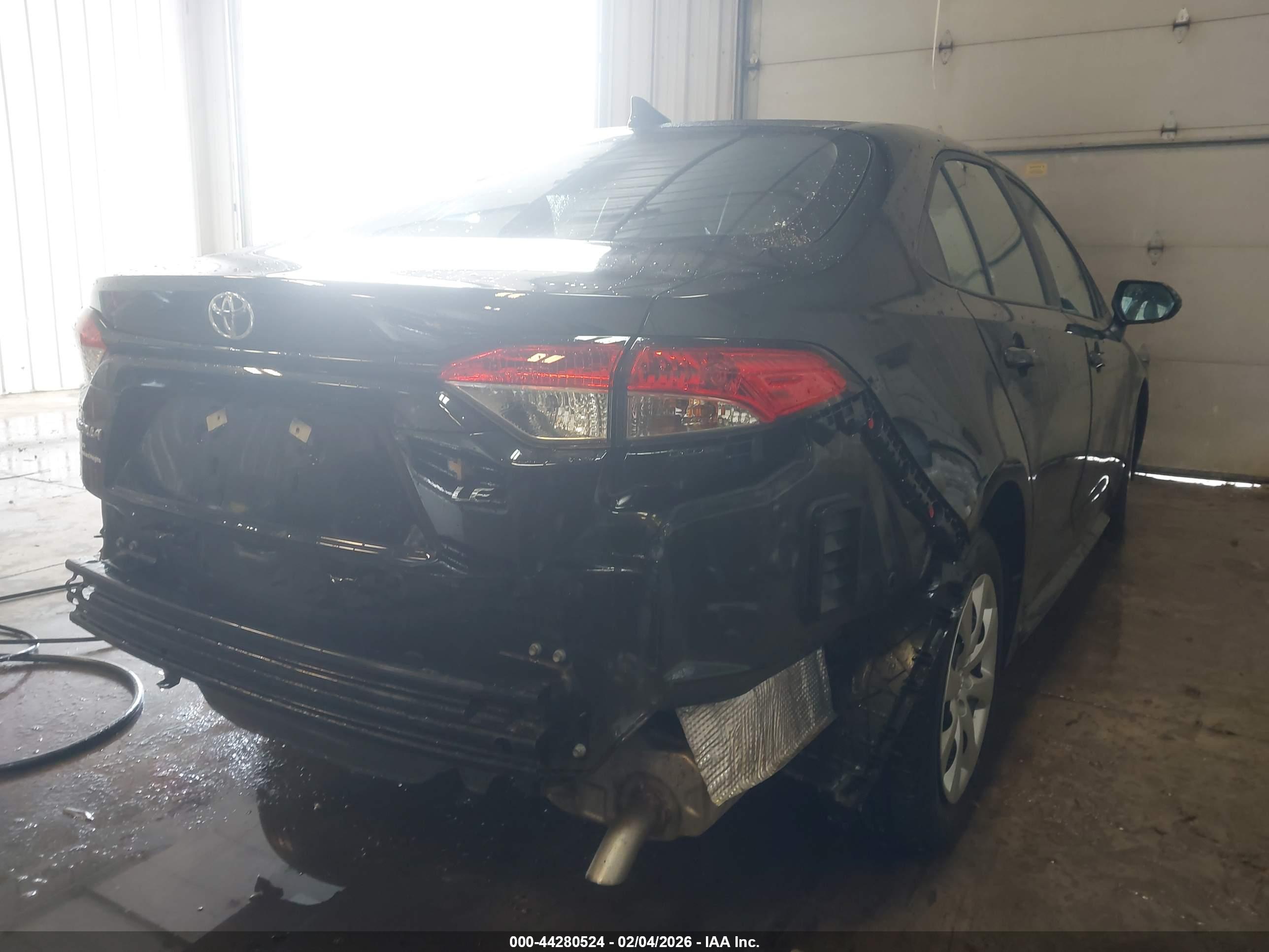 TOYOTA COROLLA image 4