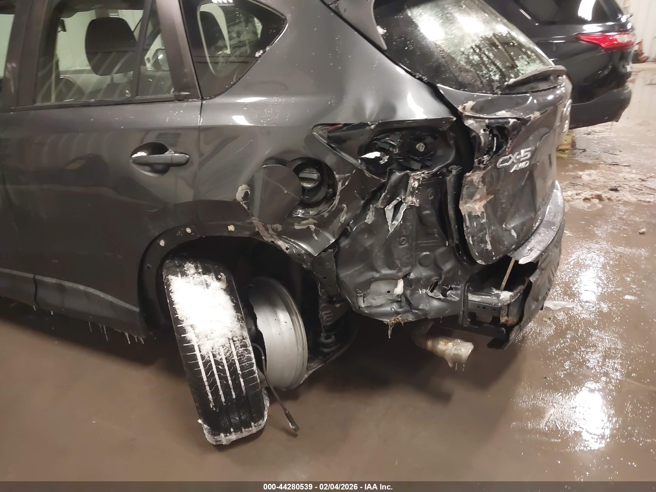 MAZDA CX-5 image 6