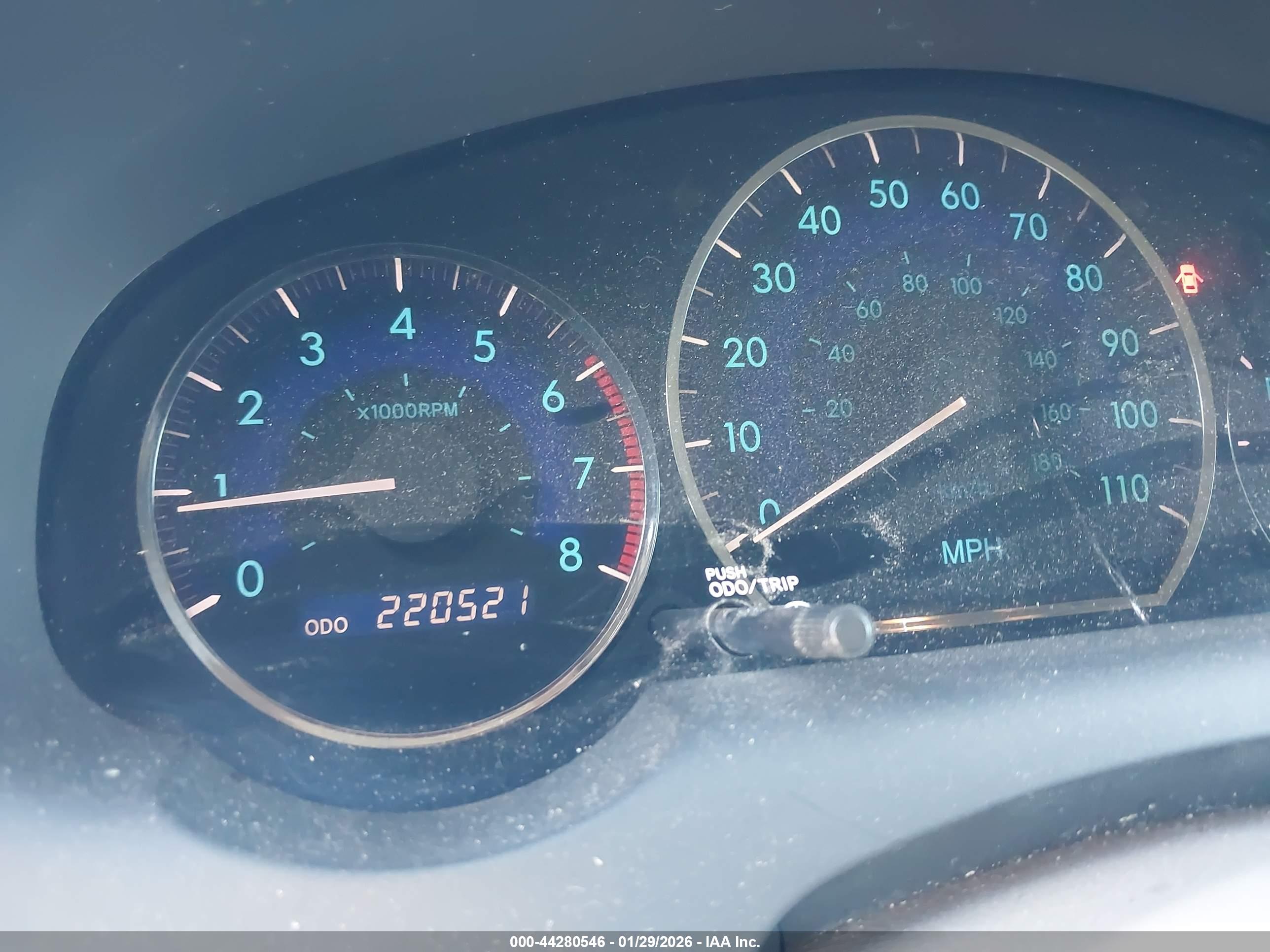 TOYOTA SIENNA image 7