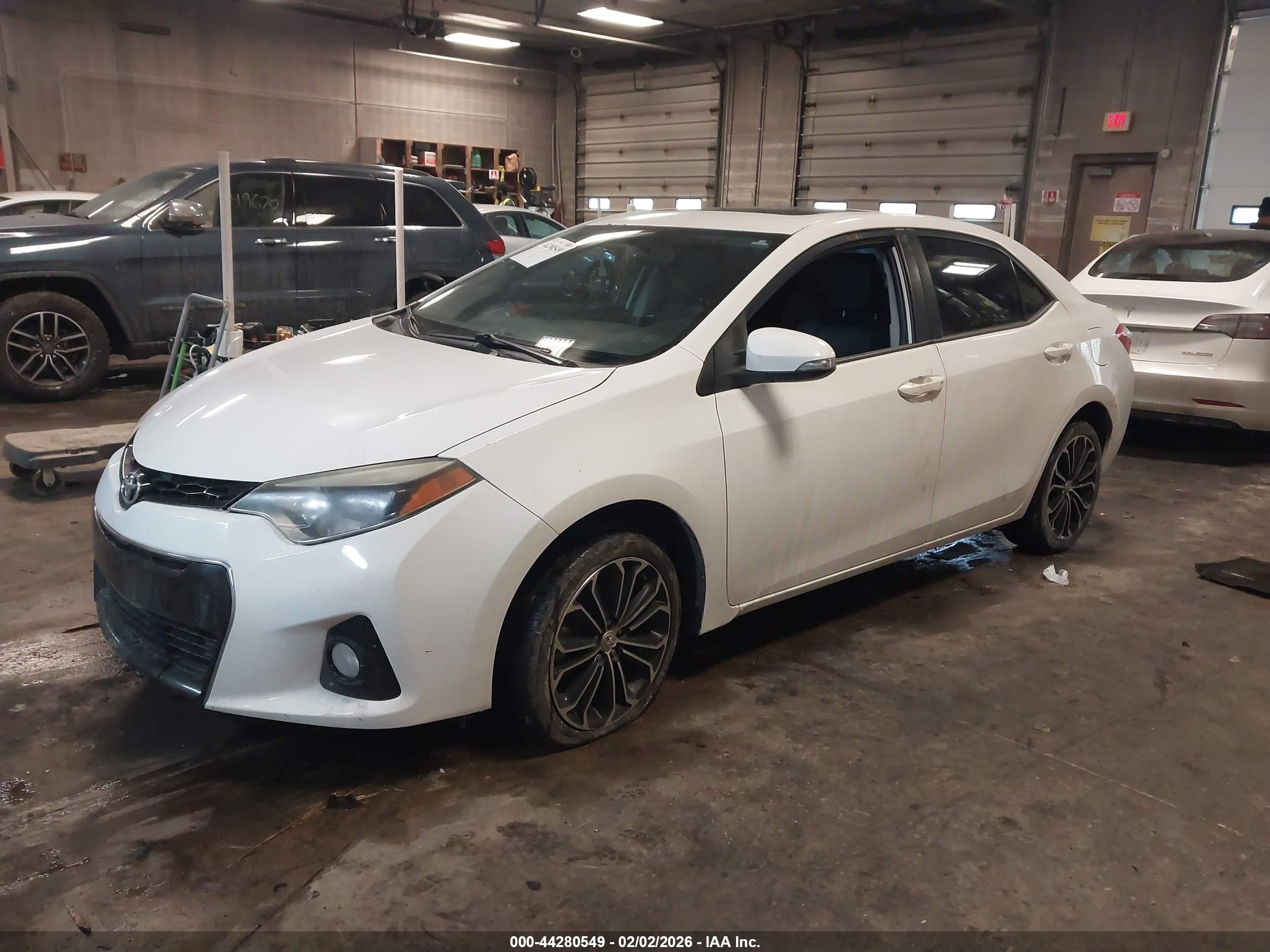 TOYOTA COROLLA image 2