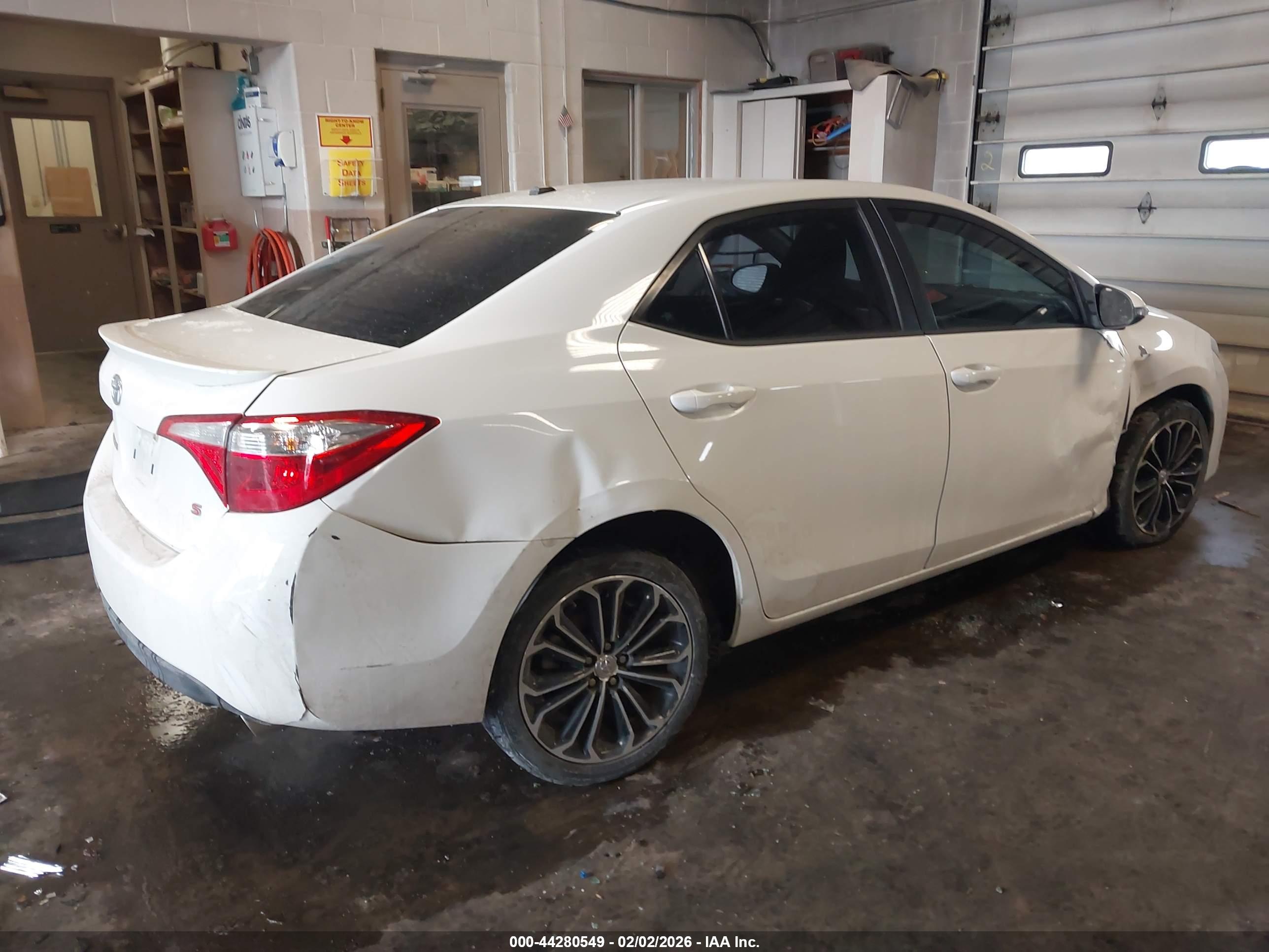 TOYOTA COROLLA image 4