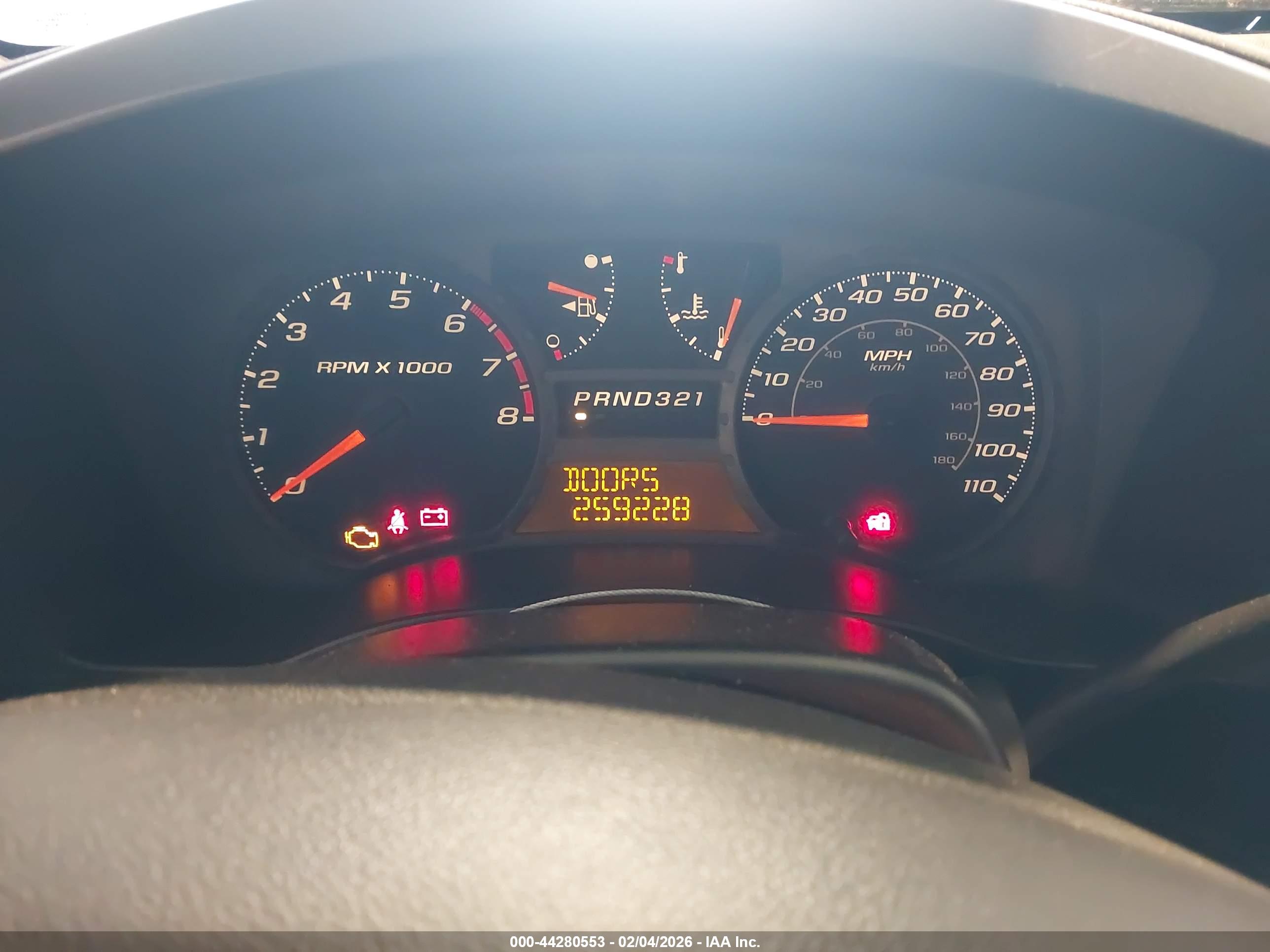 CHEVROLET COLORADO image 7
