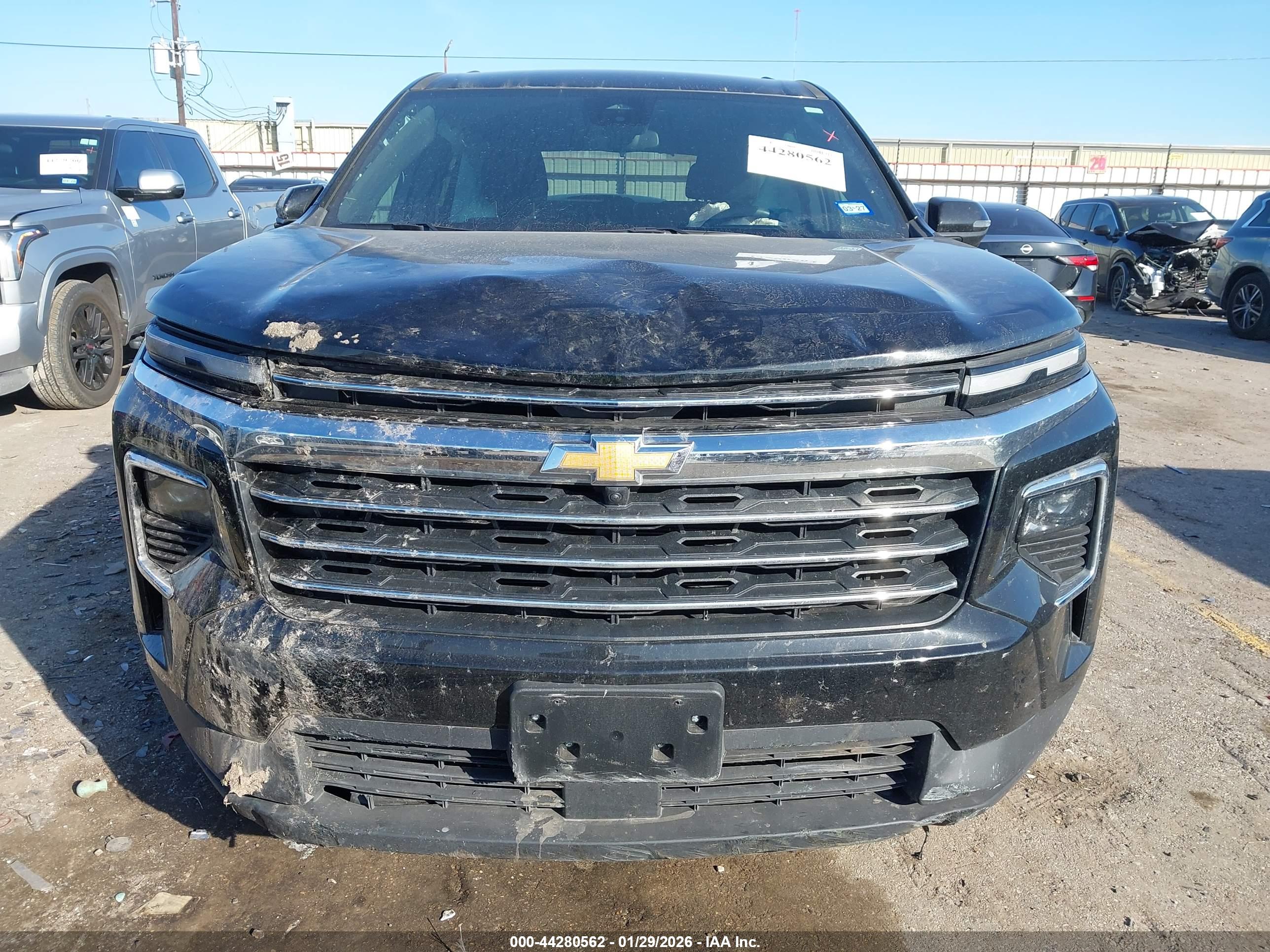 CHEVROLET TRAVERSE image 6