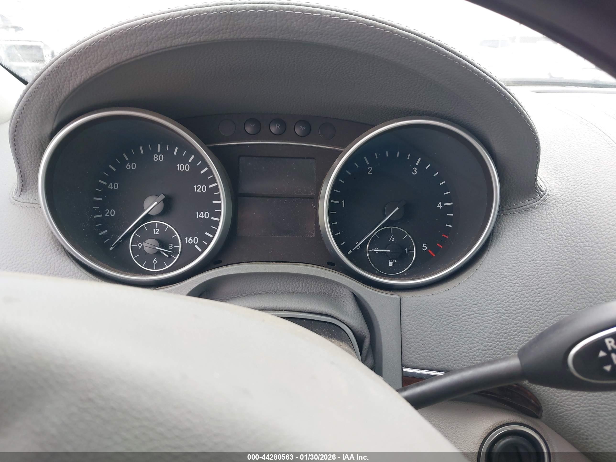 MERCEDES-BENZ GL image 7