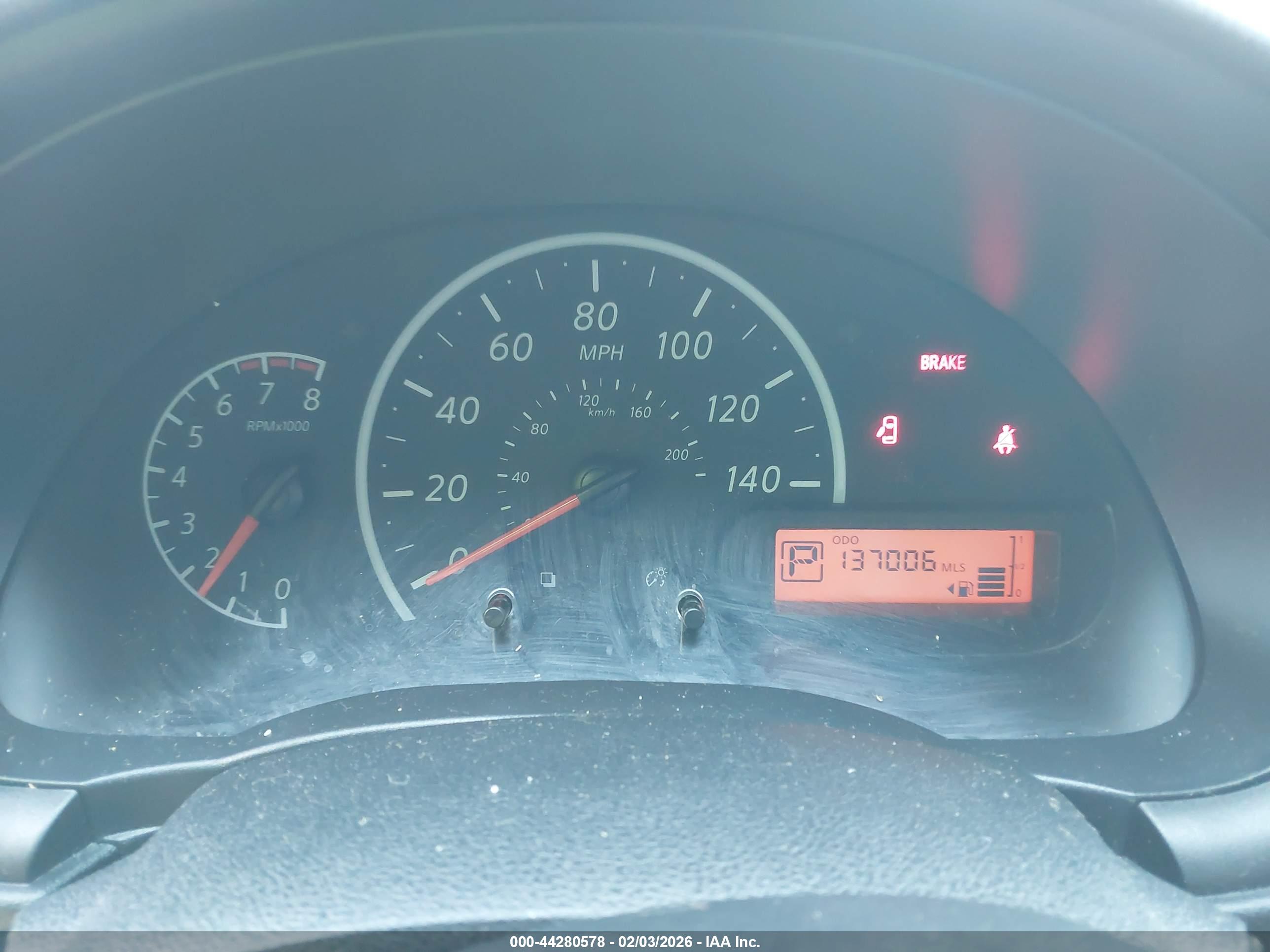 NISSAN VERSA image 7