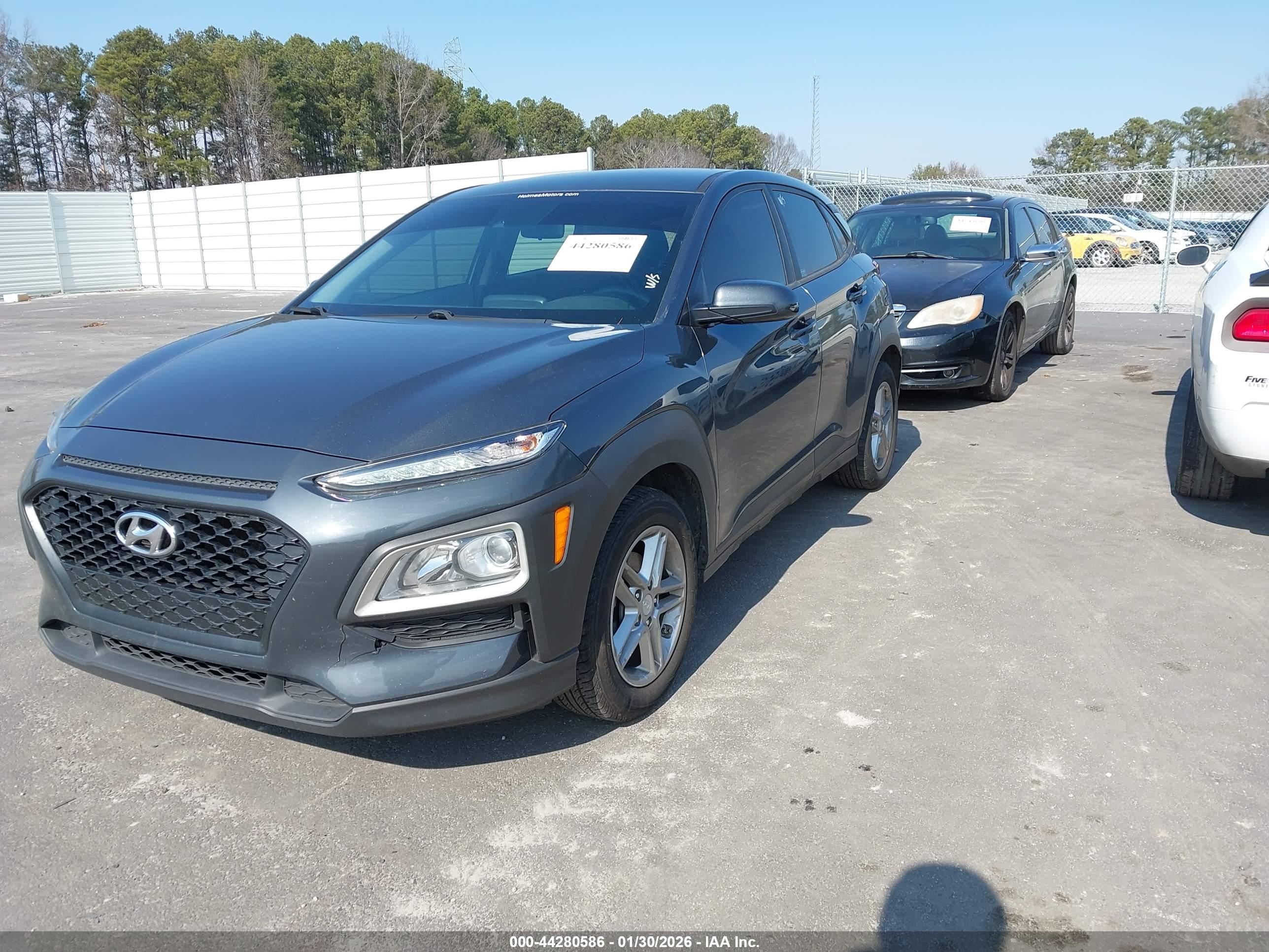 HYUNDAI KONA image 2