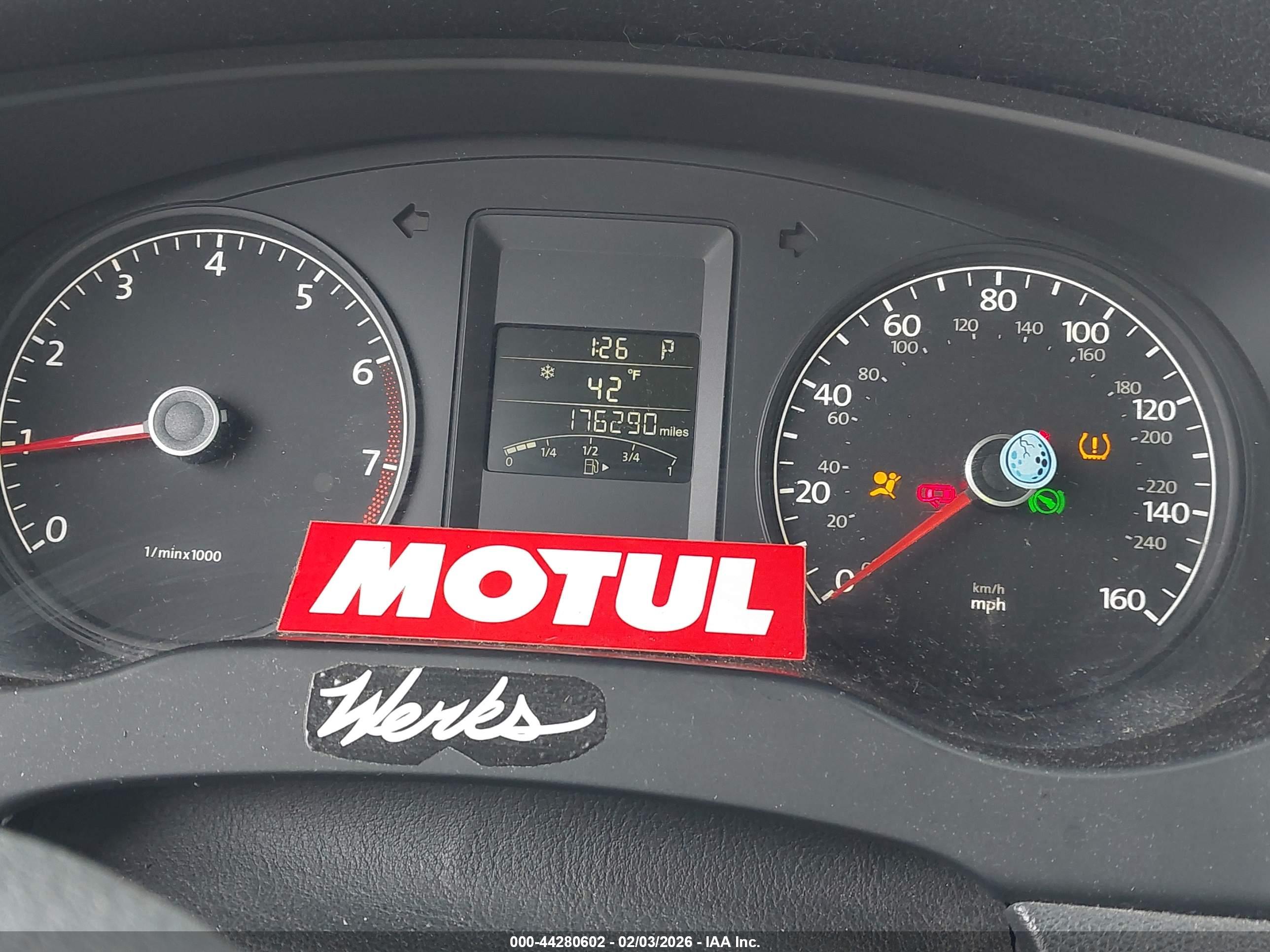 VOLKSWAGEN JETTA image 7